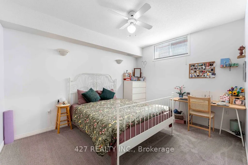 59 Eastview Crescent