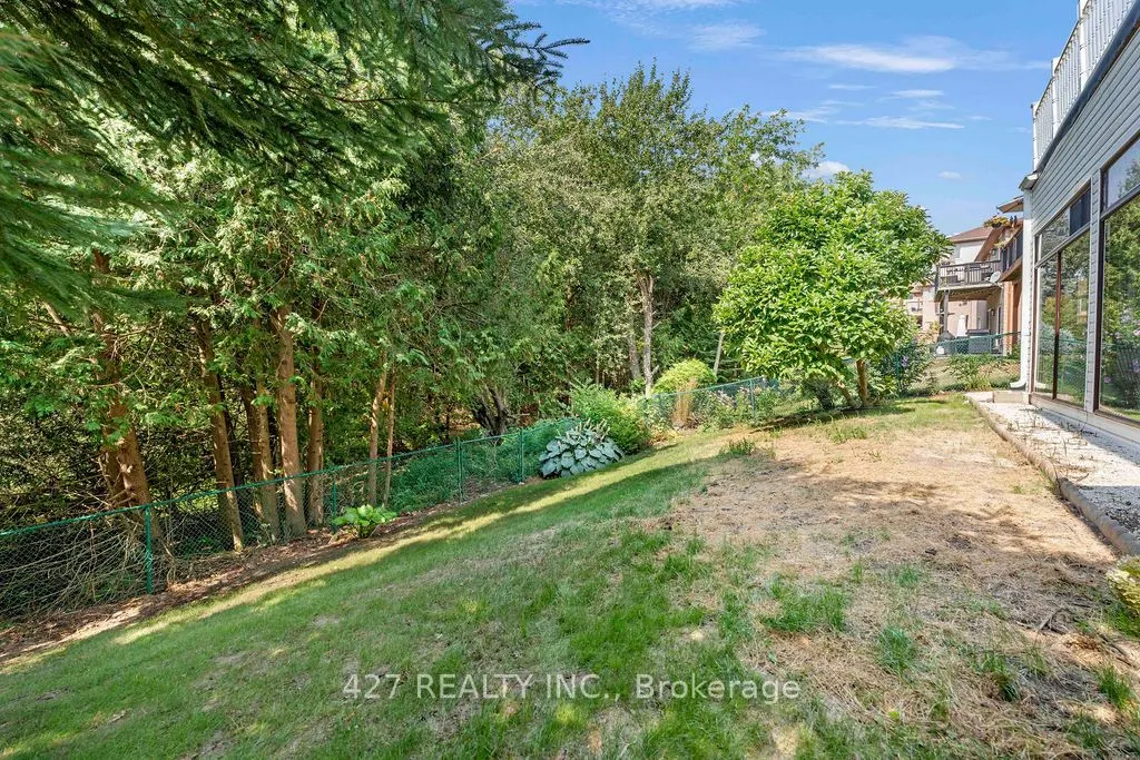 59 Eastview Crescent