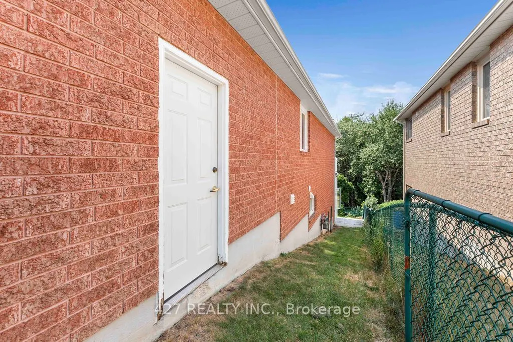 59 Eastview Crescent