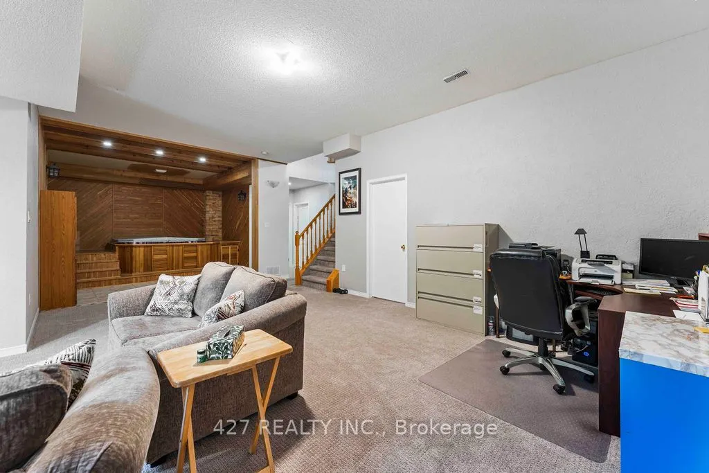 59 Eastview Crescent