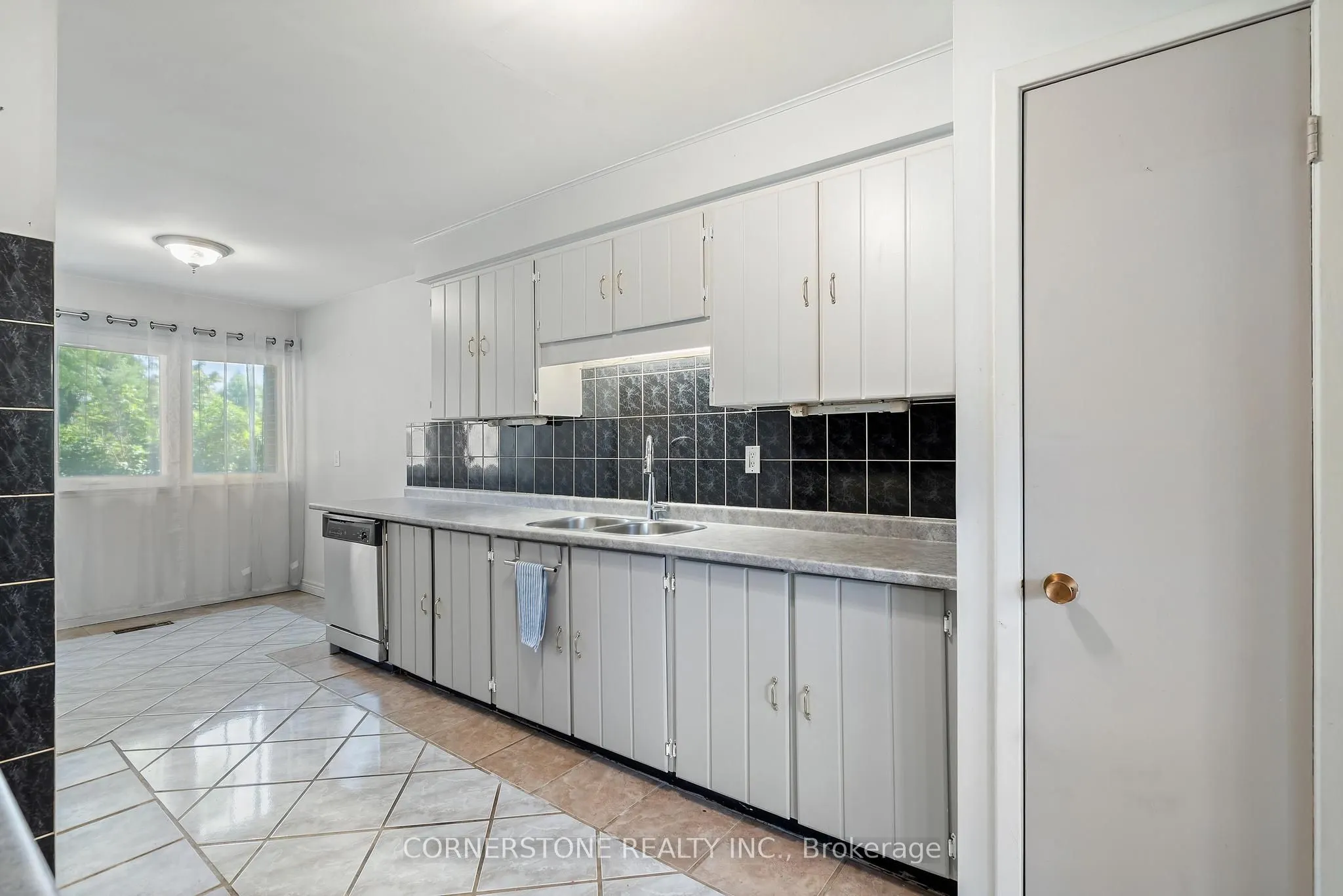 2881 Windwood Drive, #1