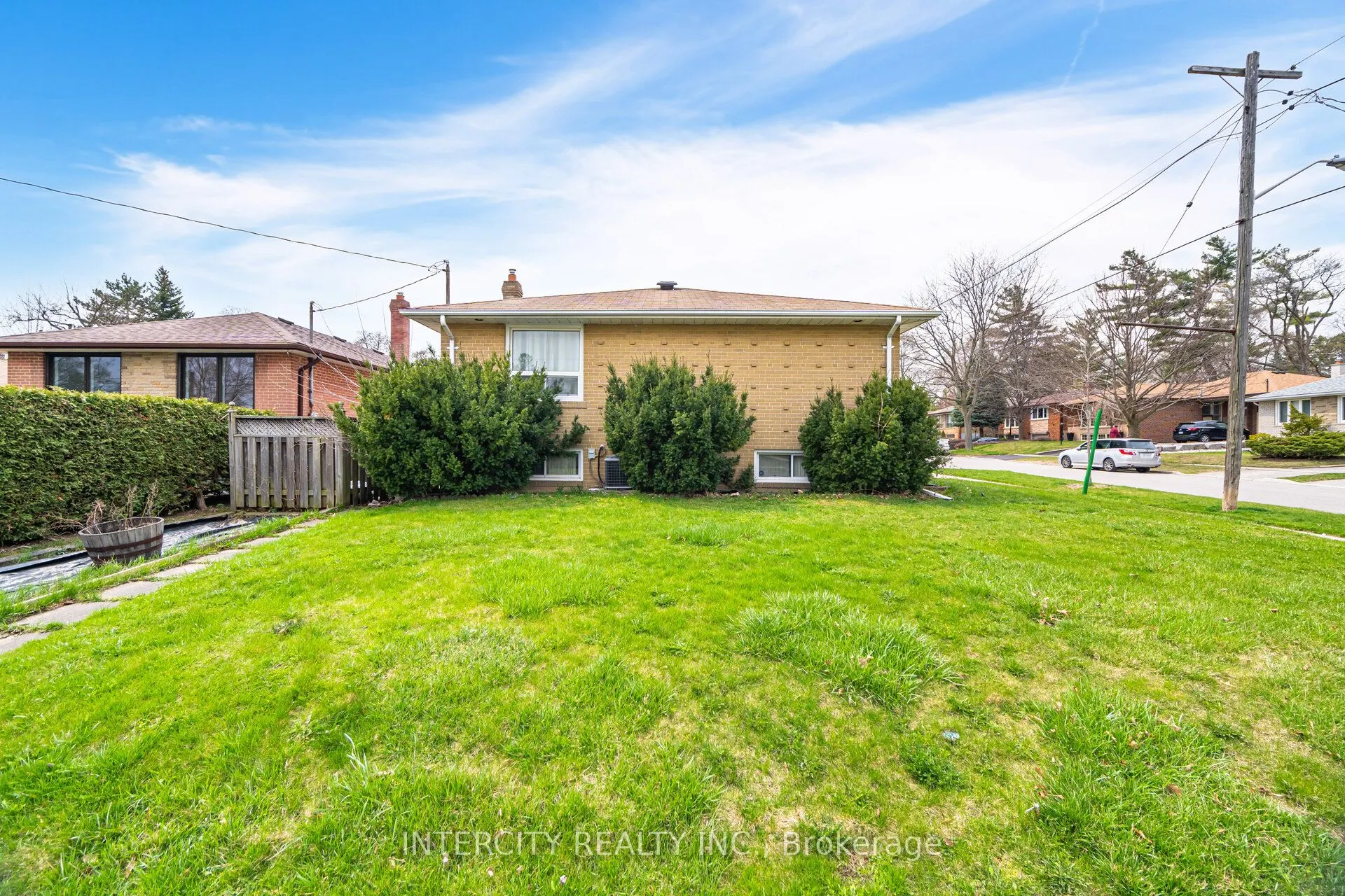 31 Munhall Road