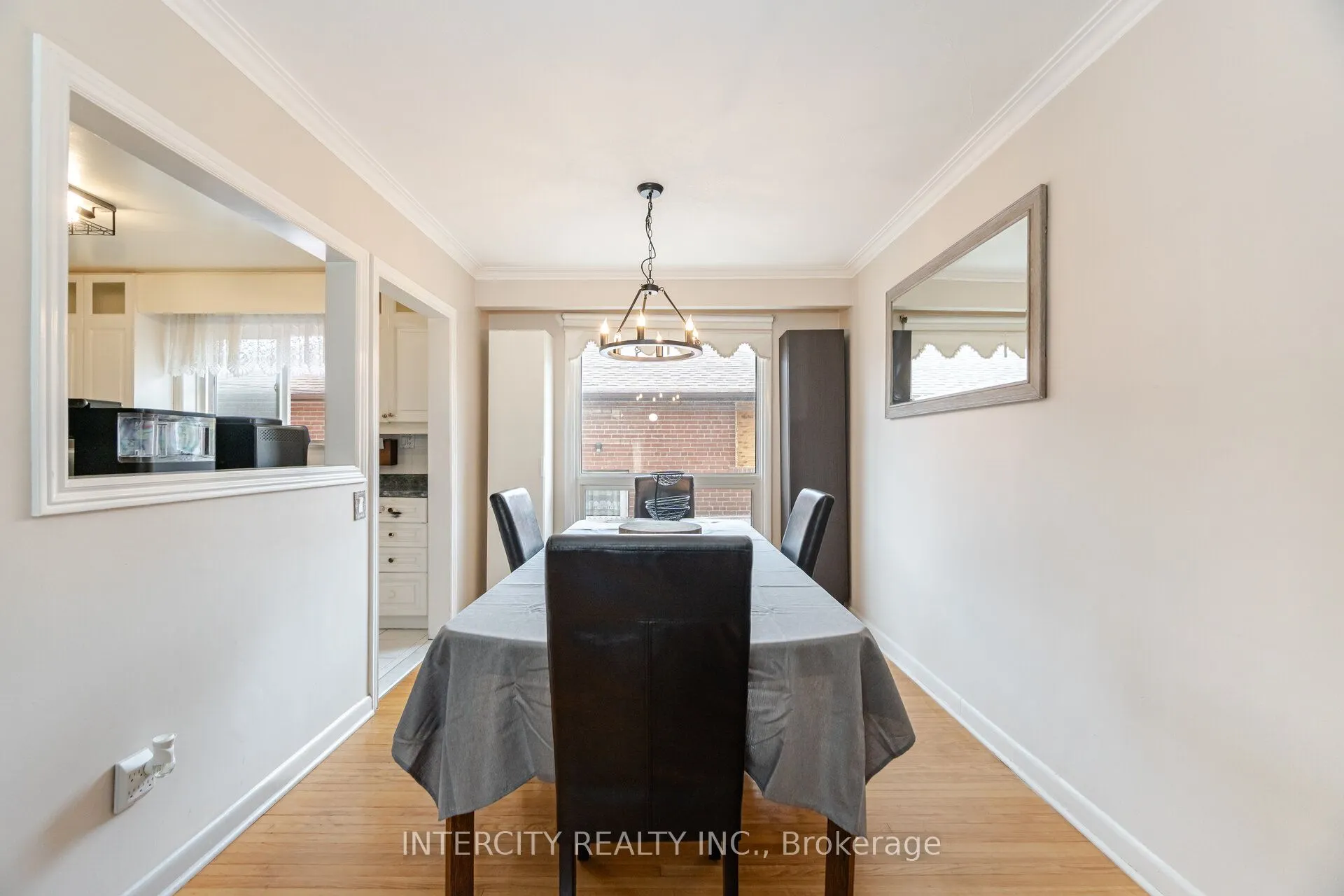 31 Munhall Road