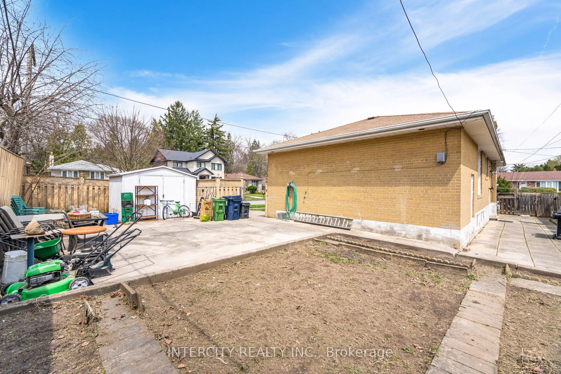 31 Munhall Road