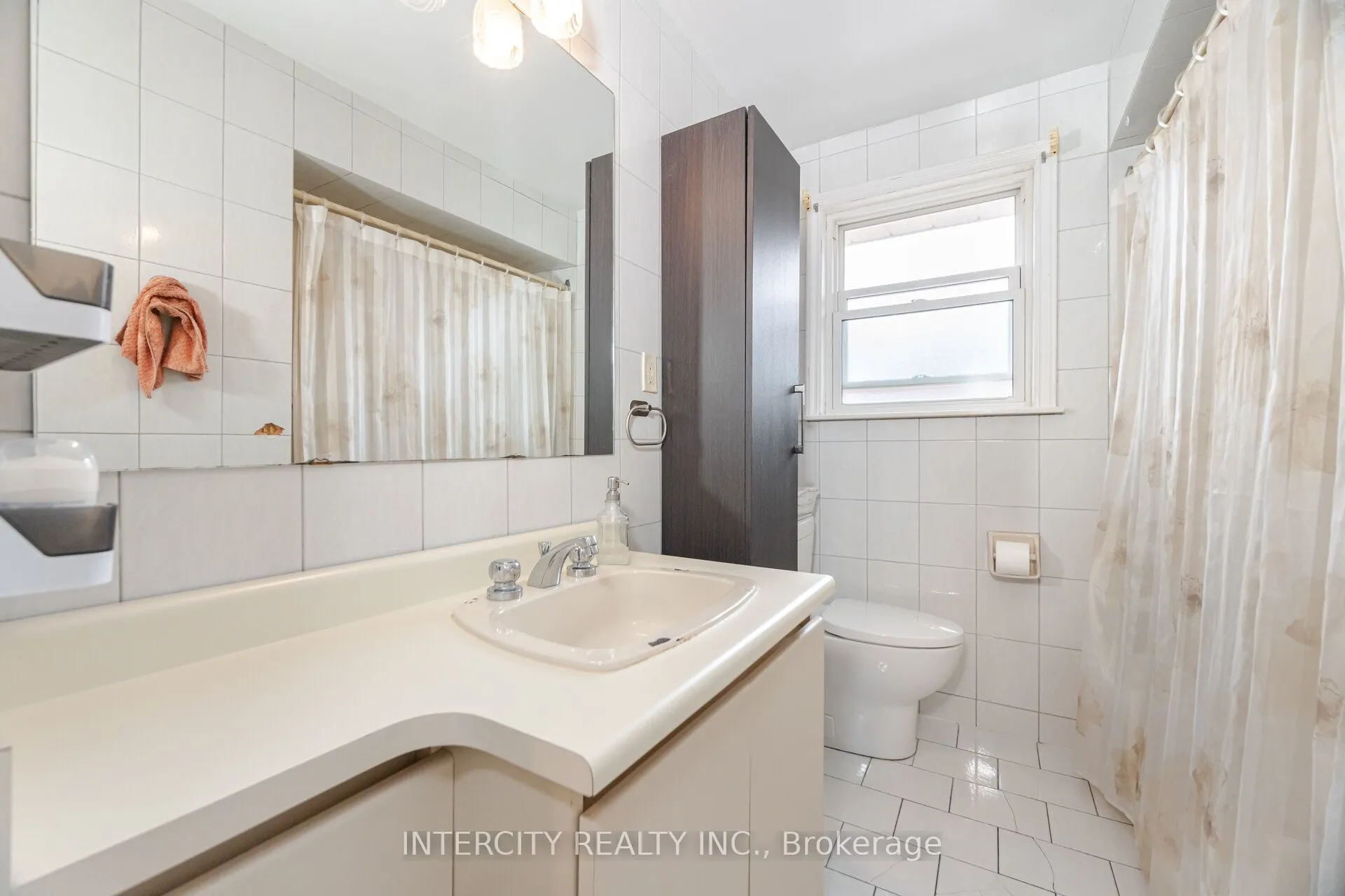 31 Munhall Road