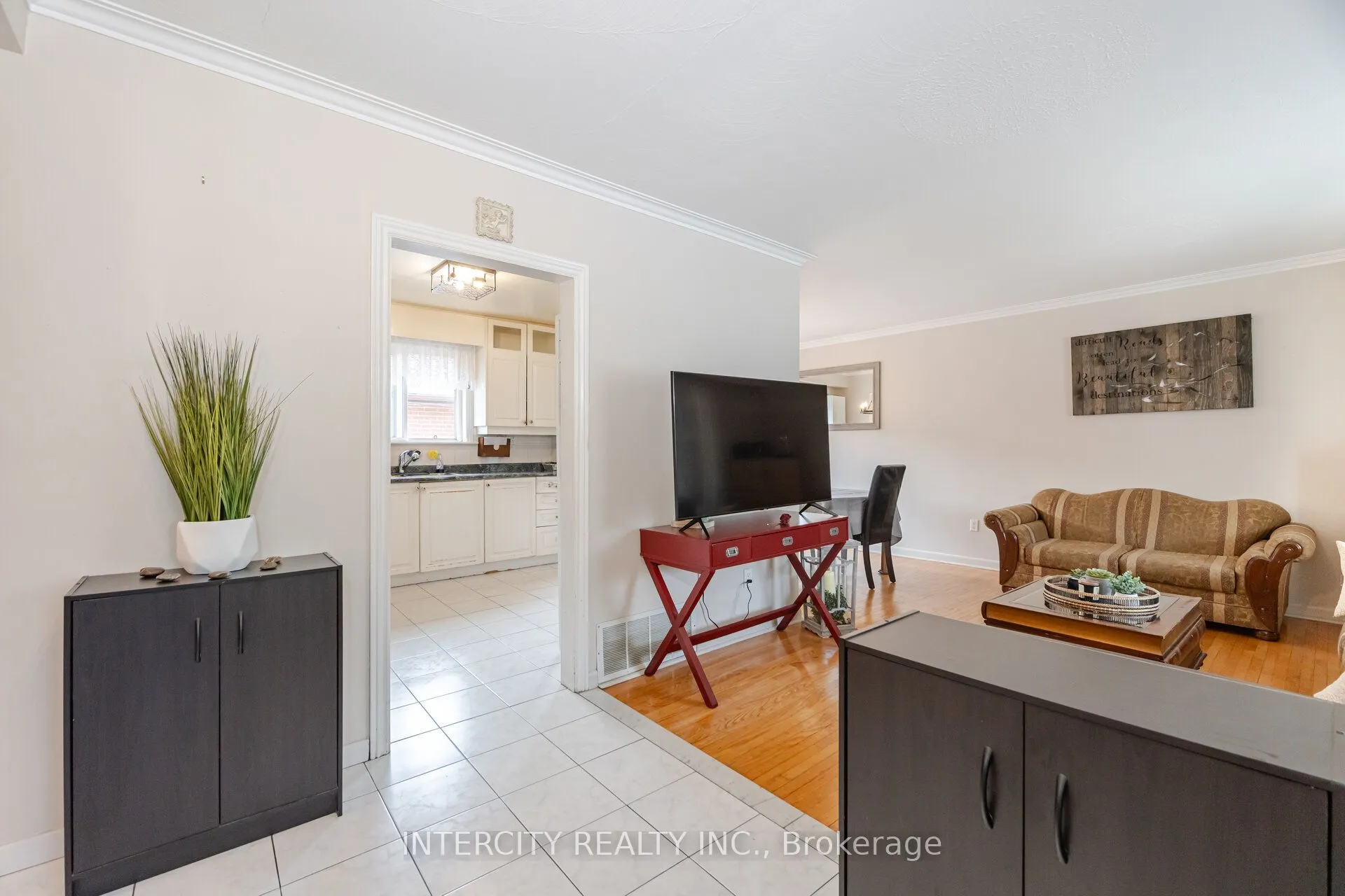 31 Munhall Road