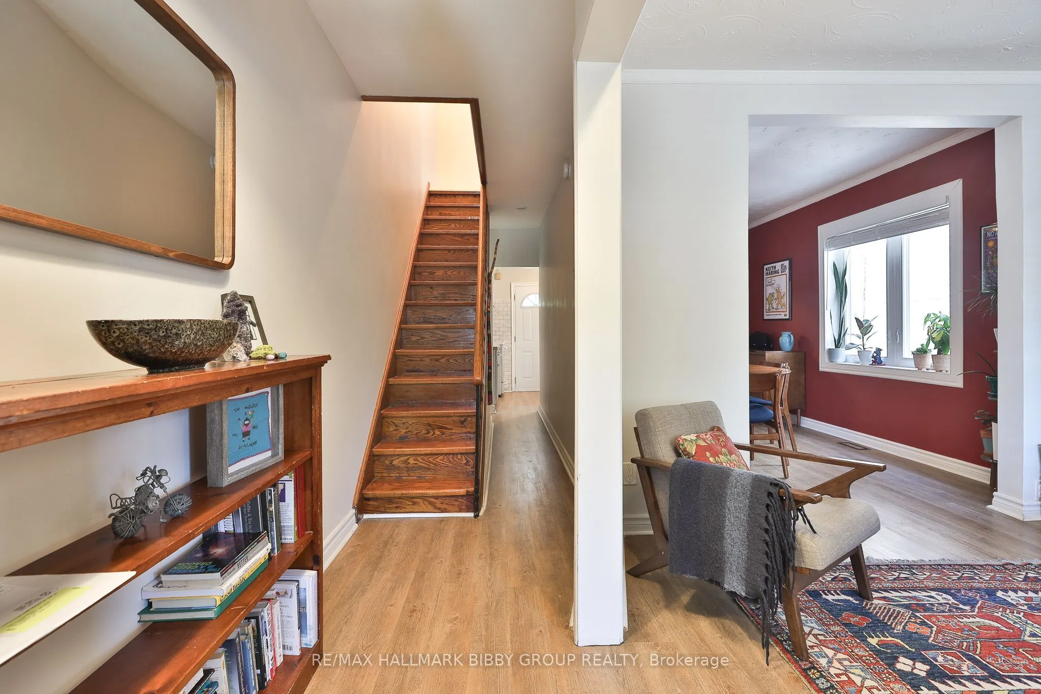 33 Exeter Street