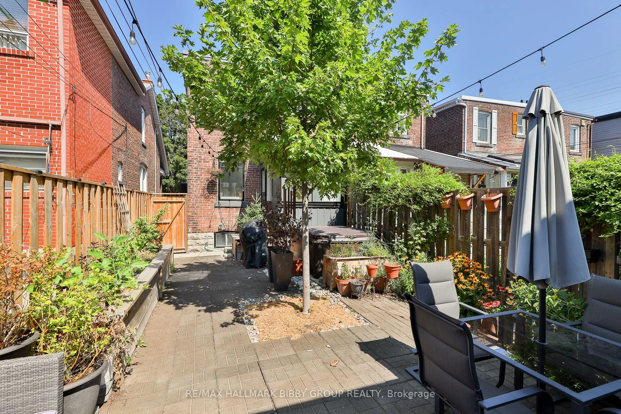 33 Exeter Street