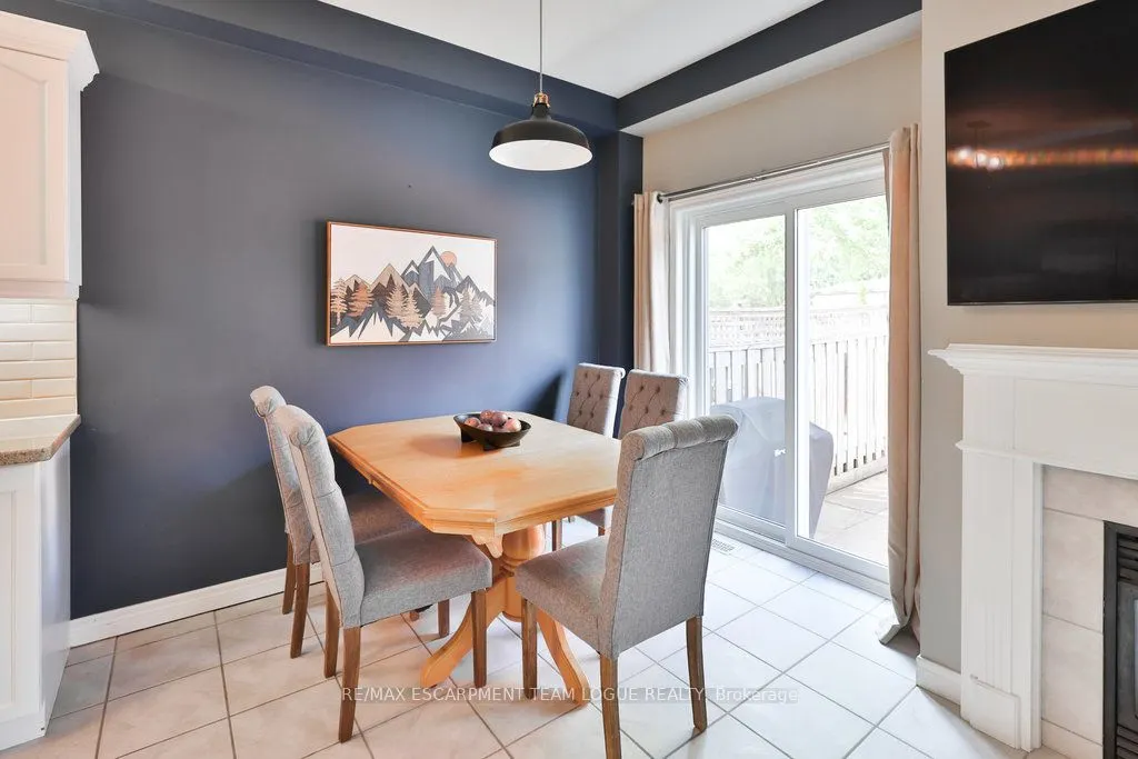 2229 WALKERS Line, #7