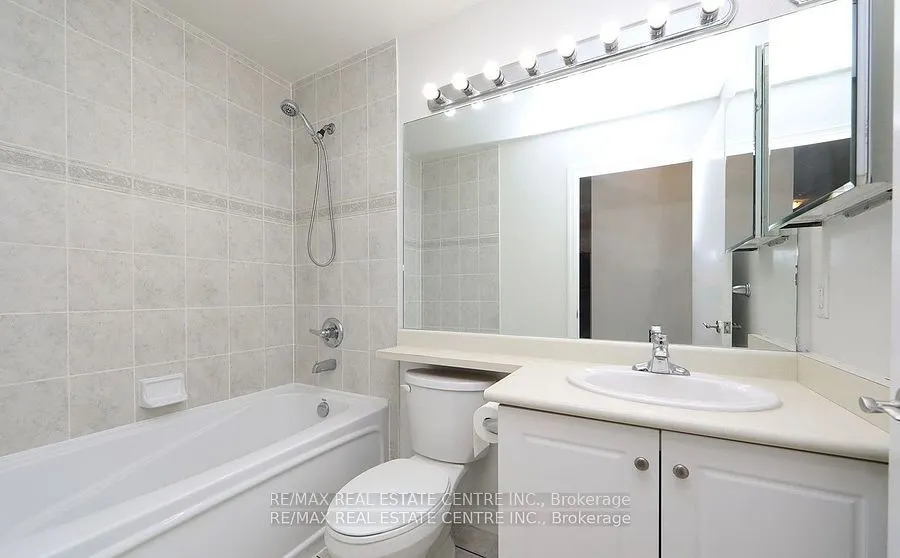 1359 Rathburn Road E, #1901