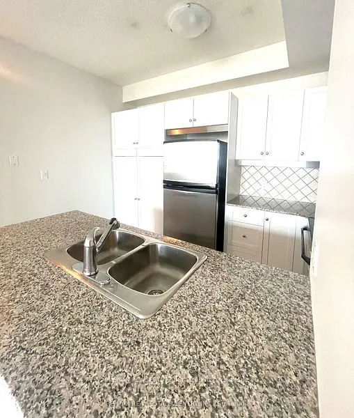 1359 Rathburn Road E, #1901