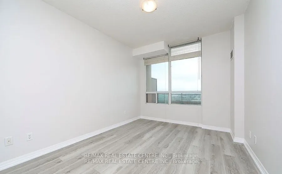 1359 Rathburn Road E, #1901