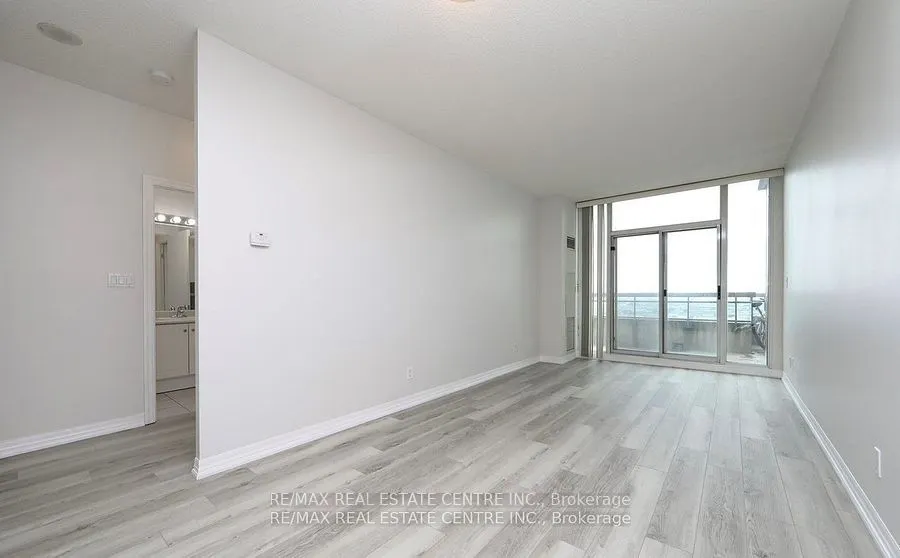 1359 Rathburn Road E, #1901