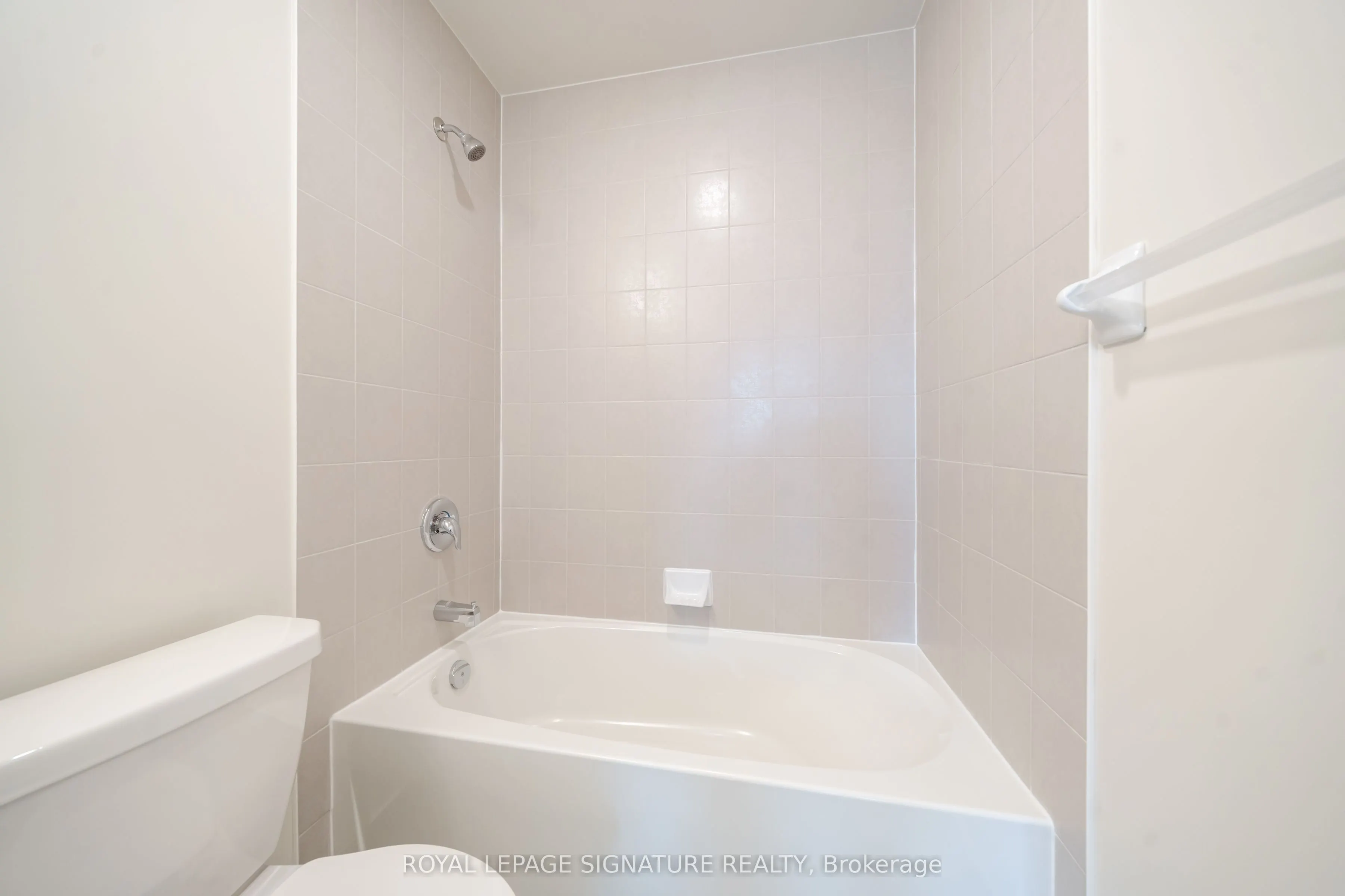38 Annie Craig Drive, #2208