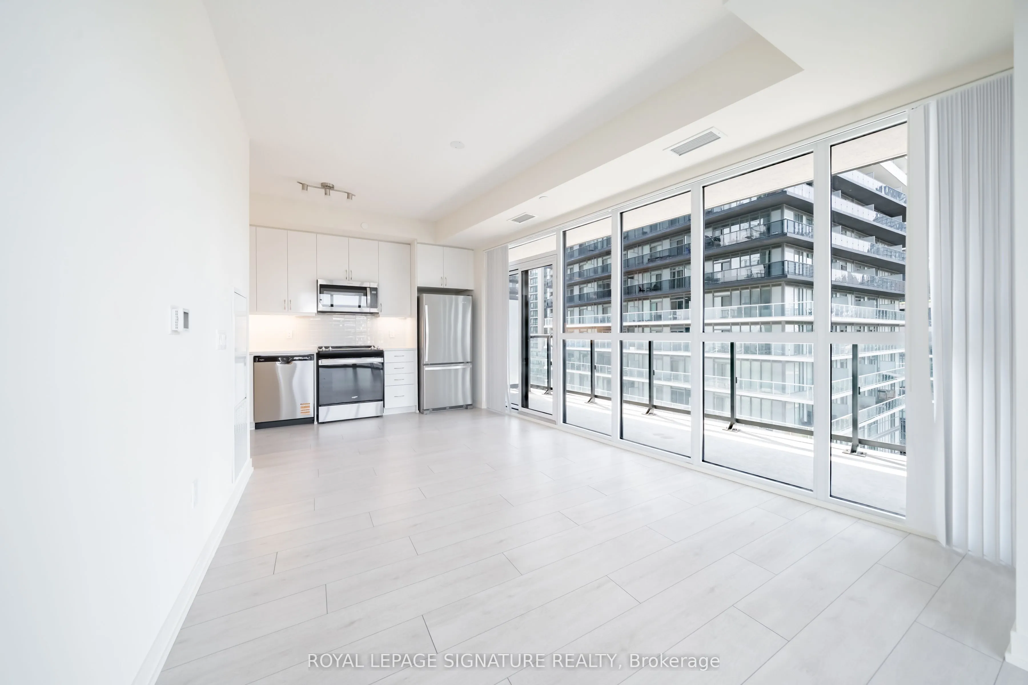 38 Annie Craig Drive, #2208