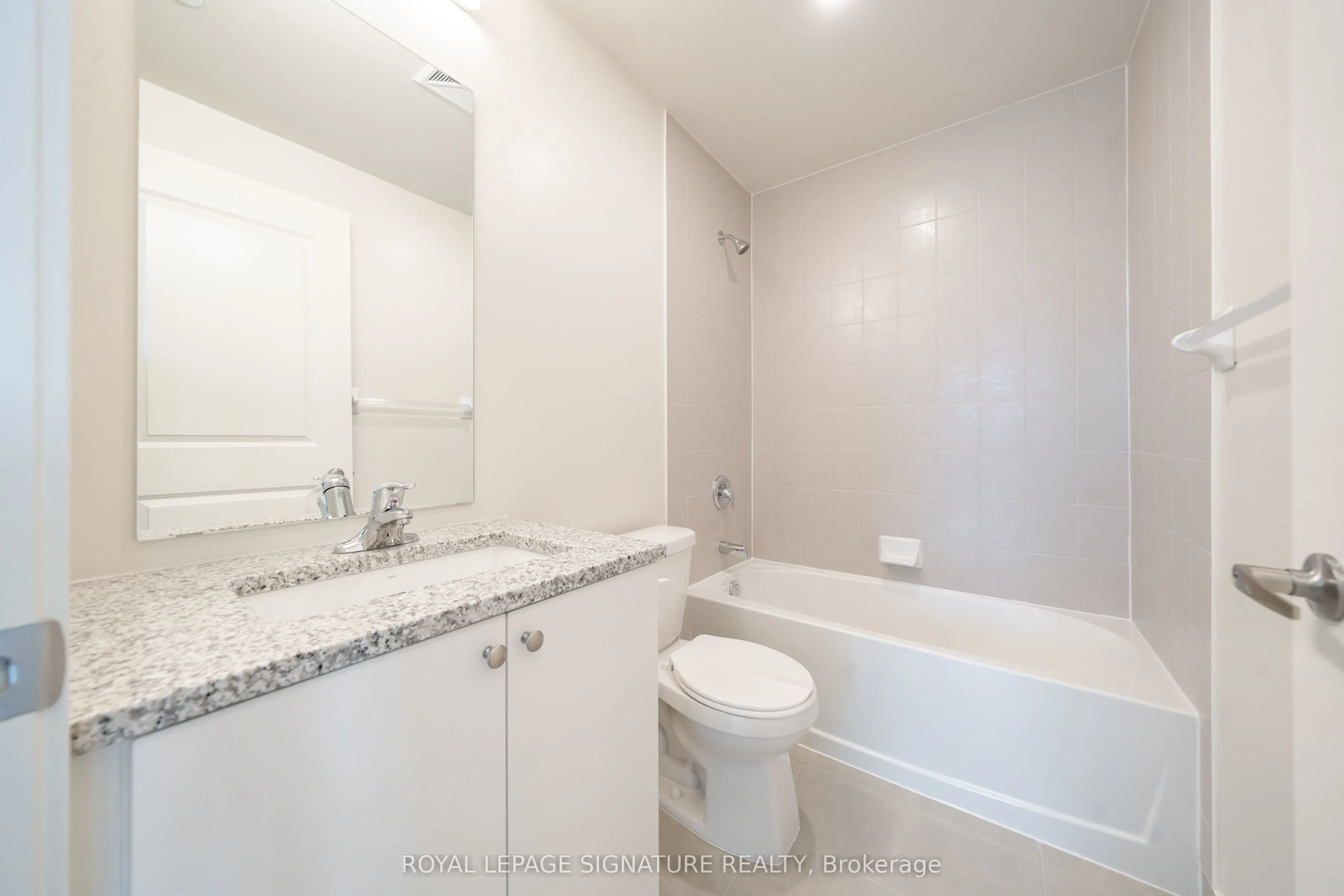 38 Annie Craig Drive, #2208