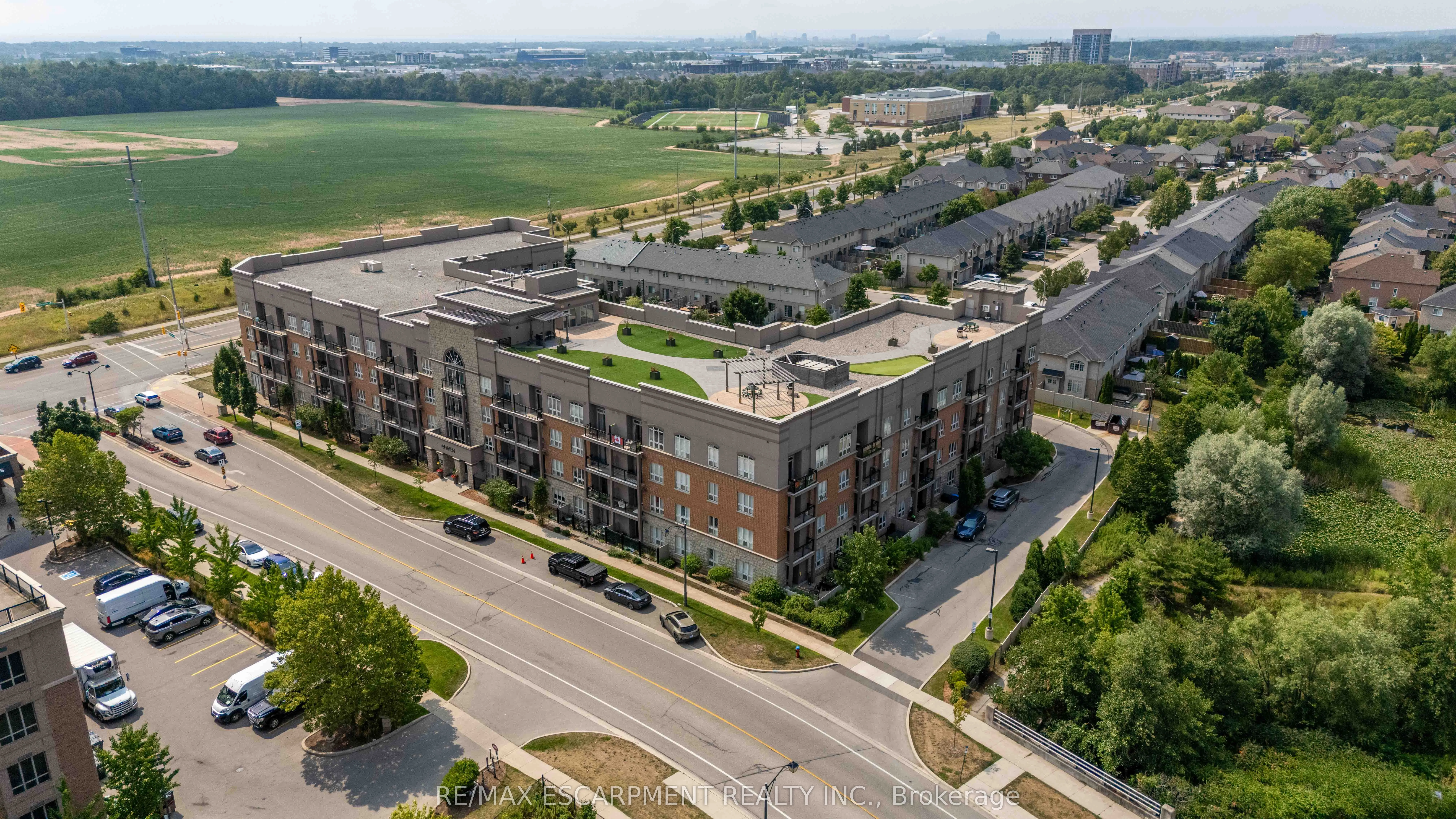 5317 Upper Middle Road, #422