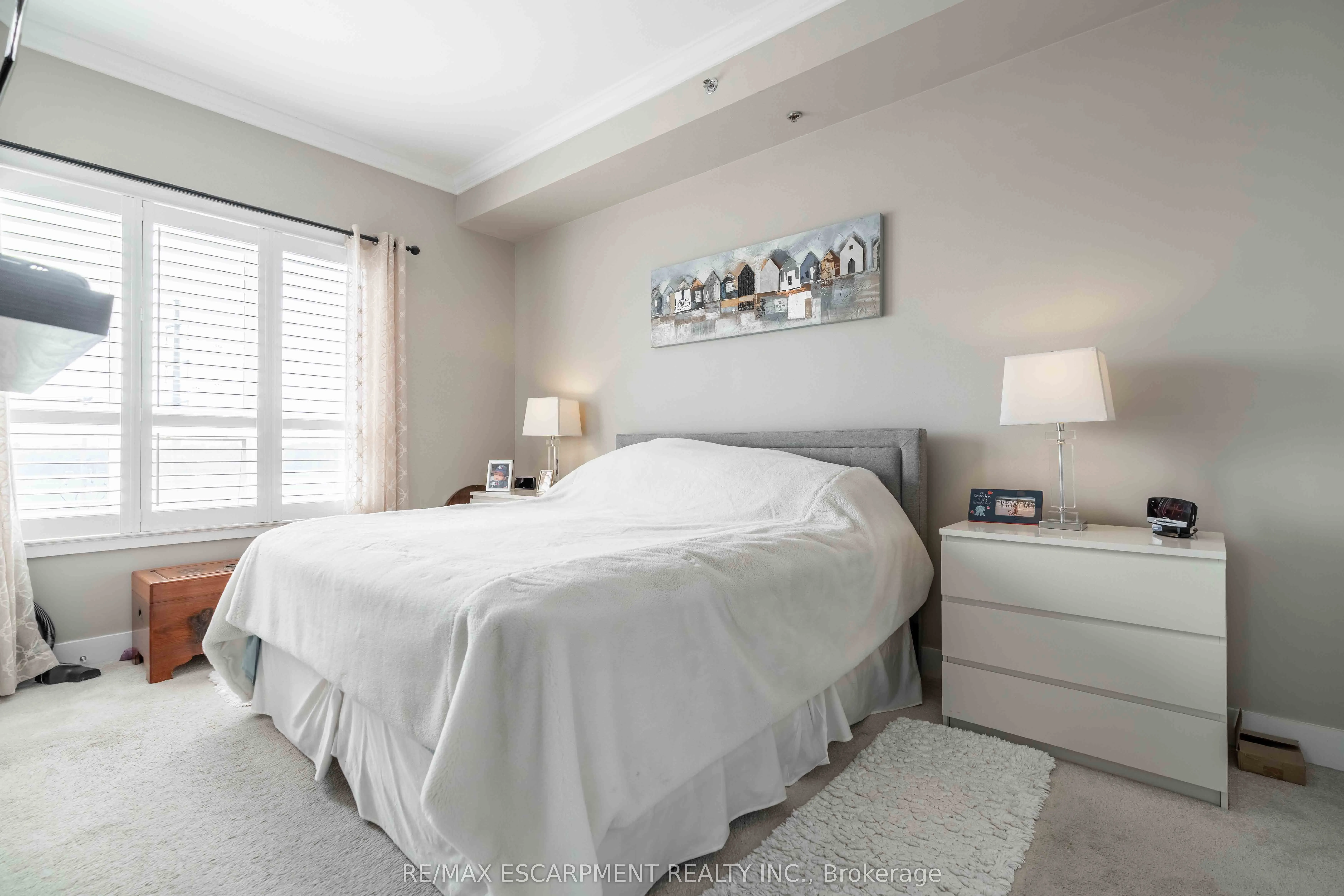 5317 Upper Middle Road, #422