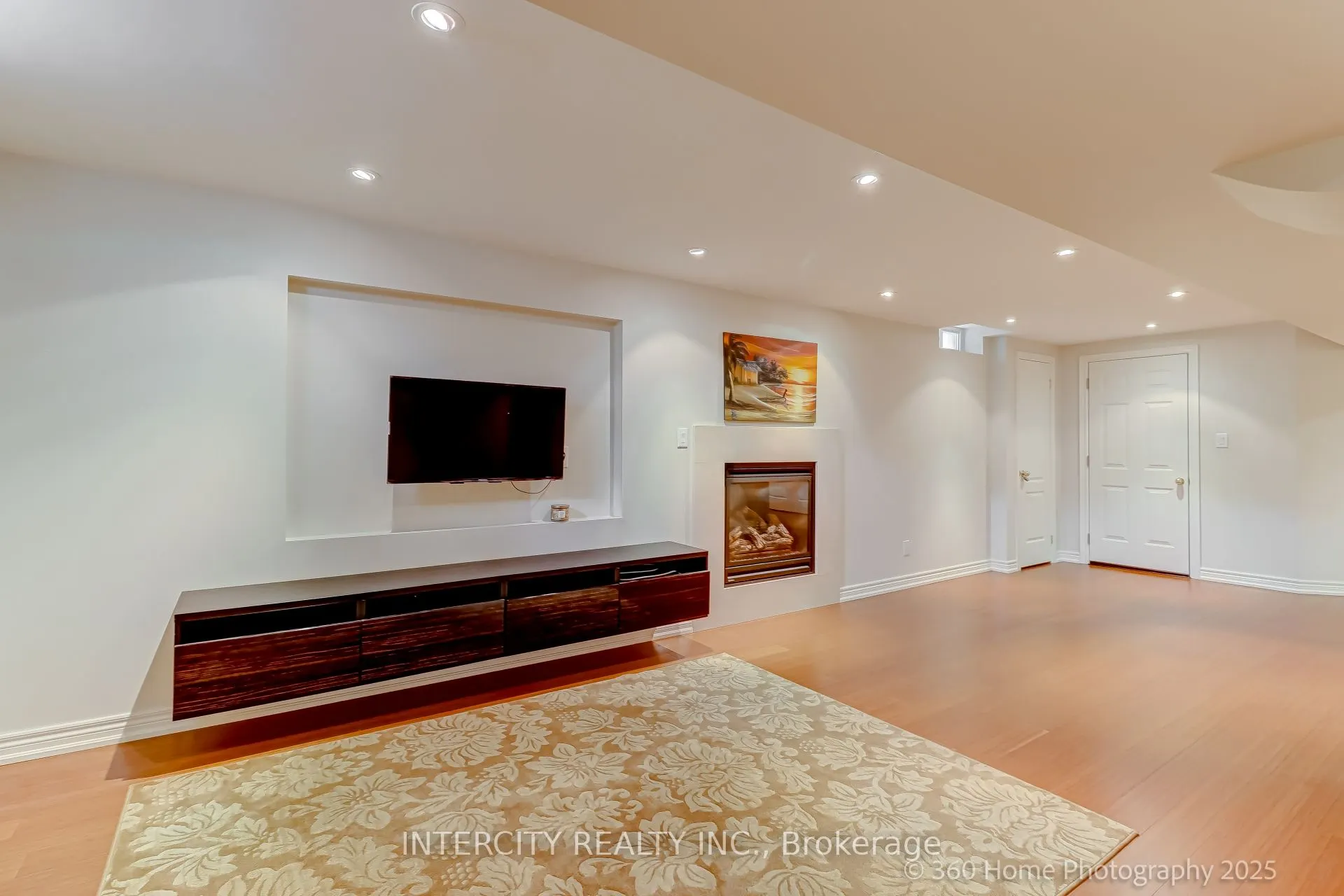 539 Langport Court