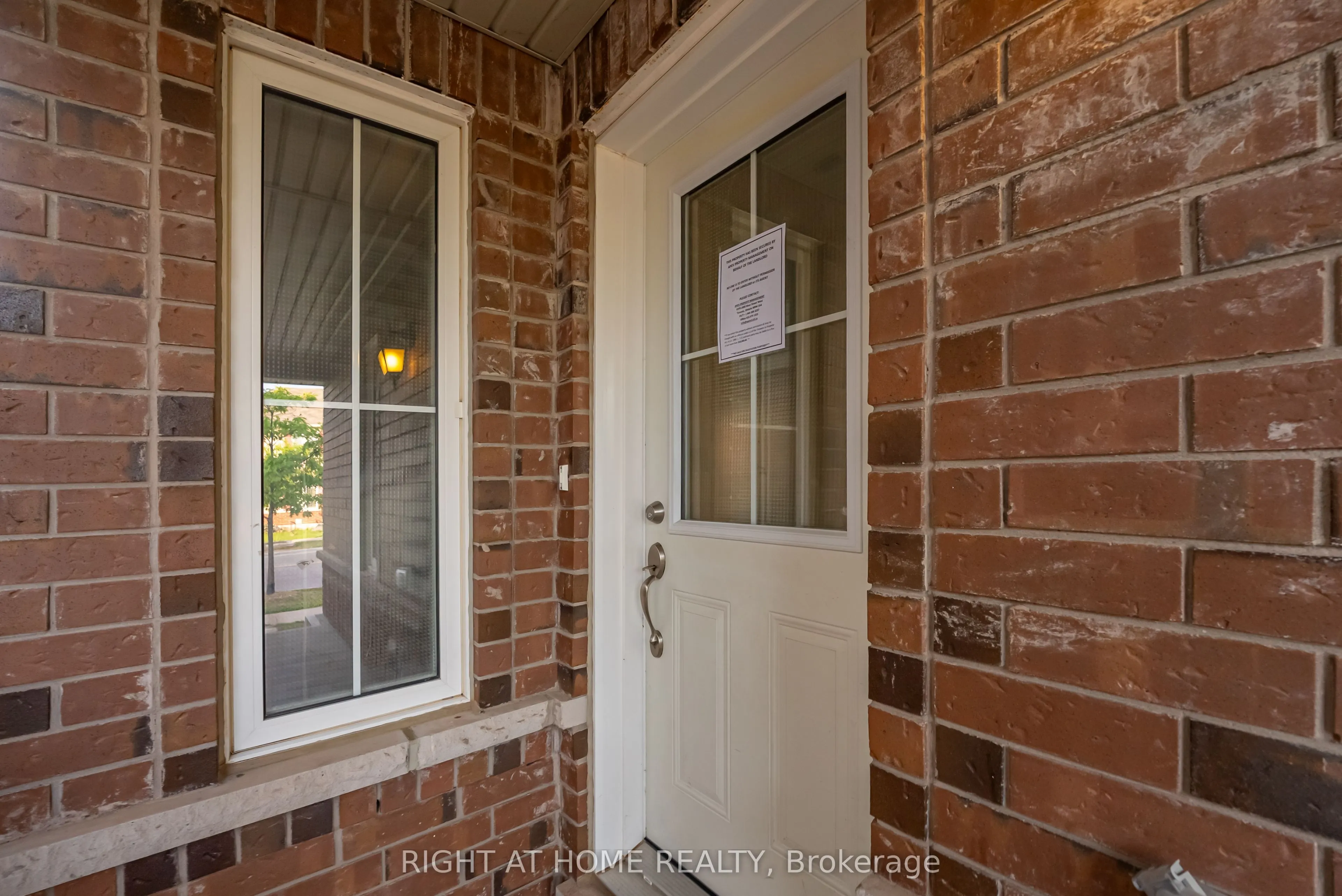 38 Aylesbury Drive