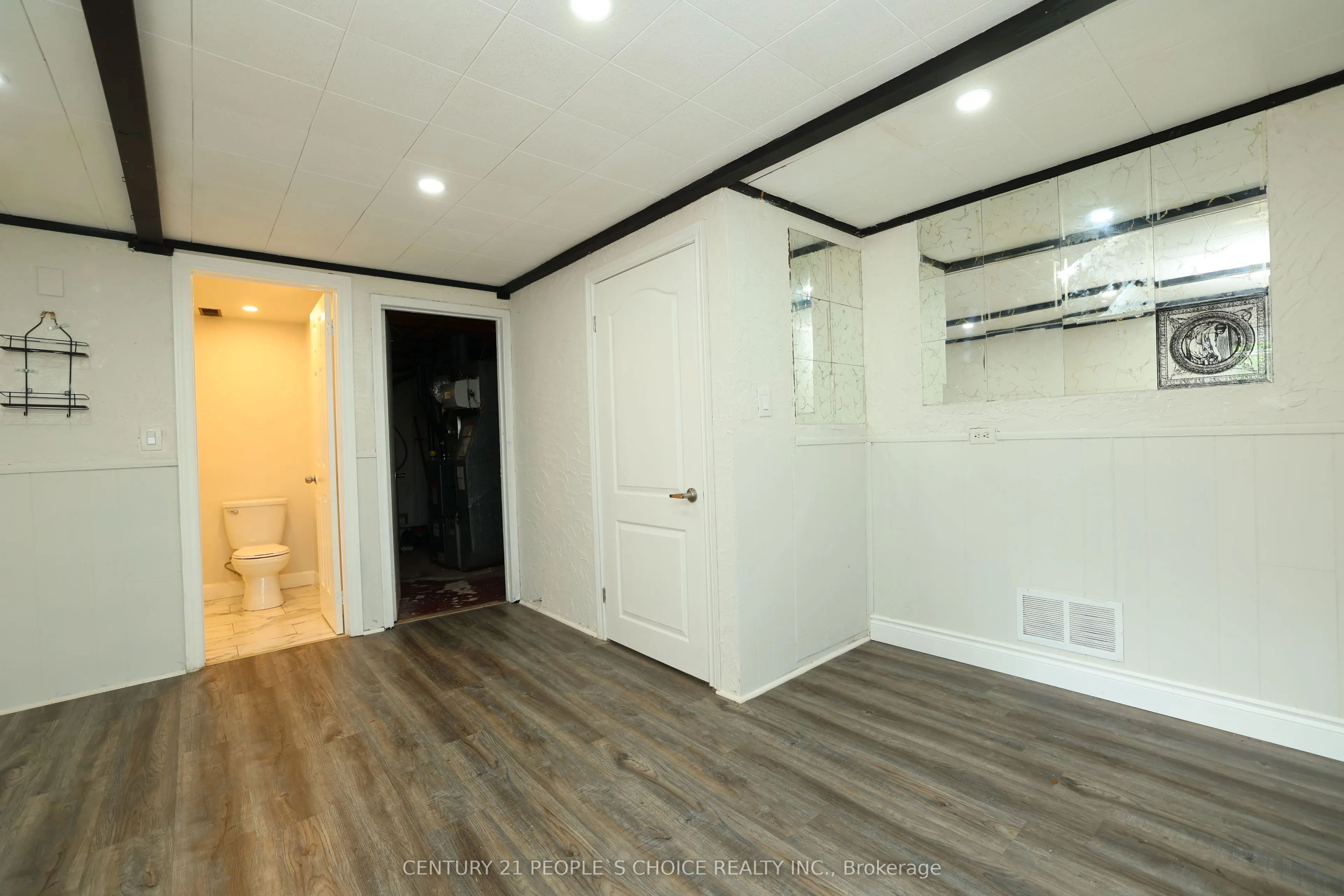 608 Thornwood Avenue