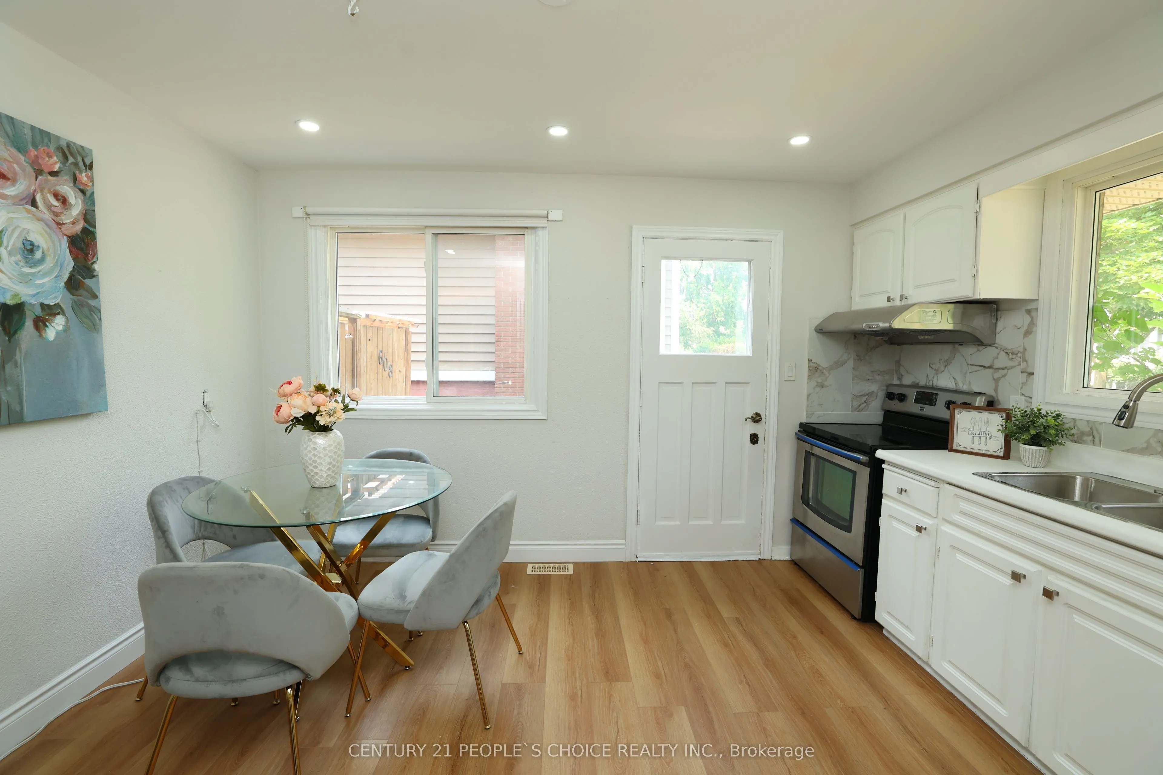 608 Thornwood Avenue