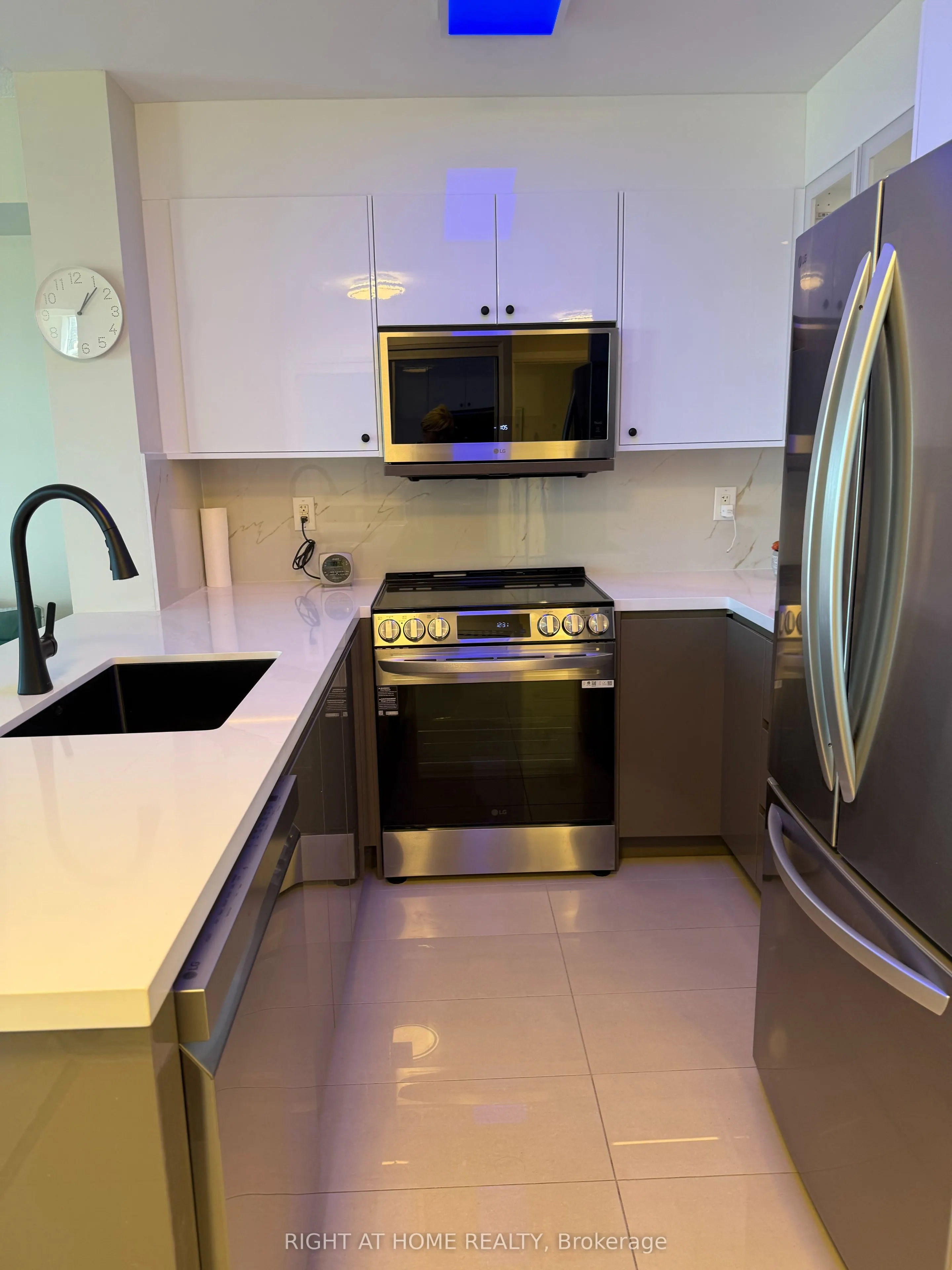 3 Michael Power Place, #2408