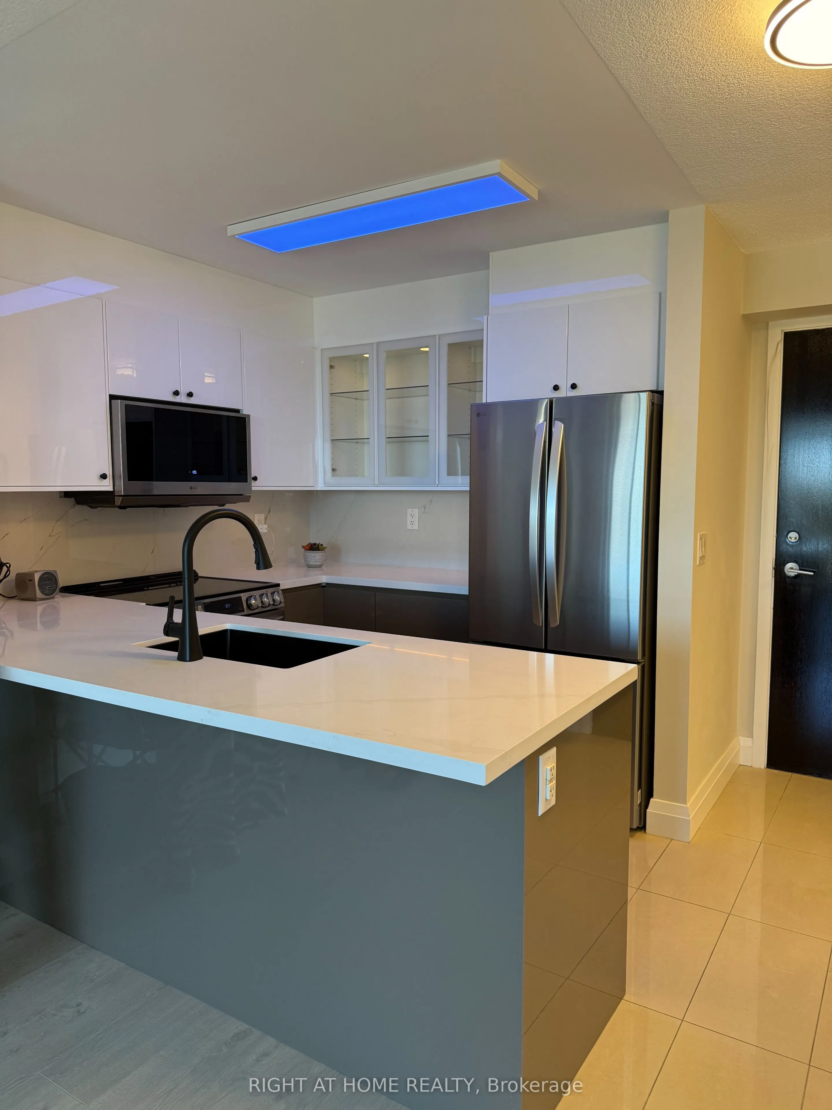 3 Michael Power Place, #2408