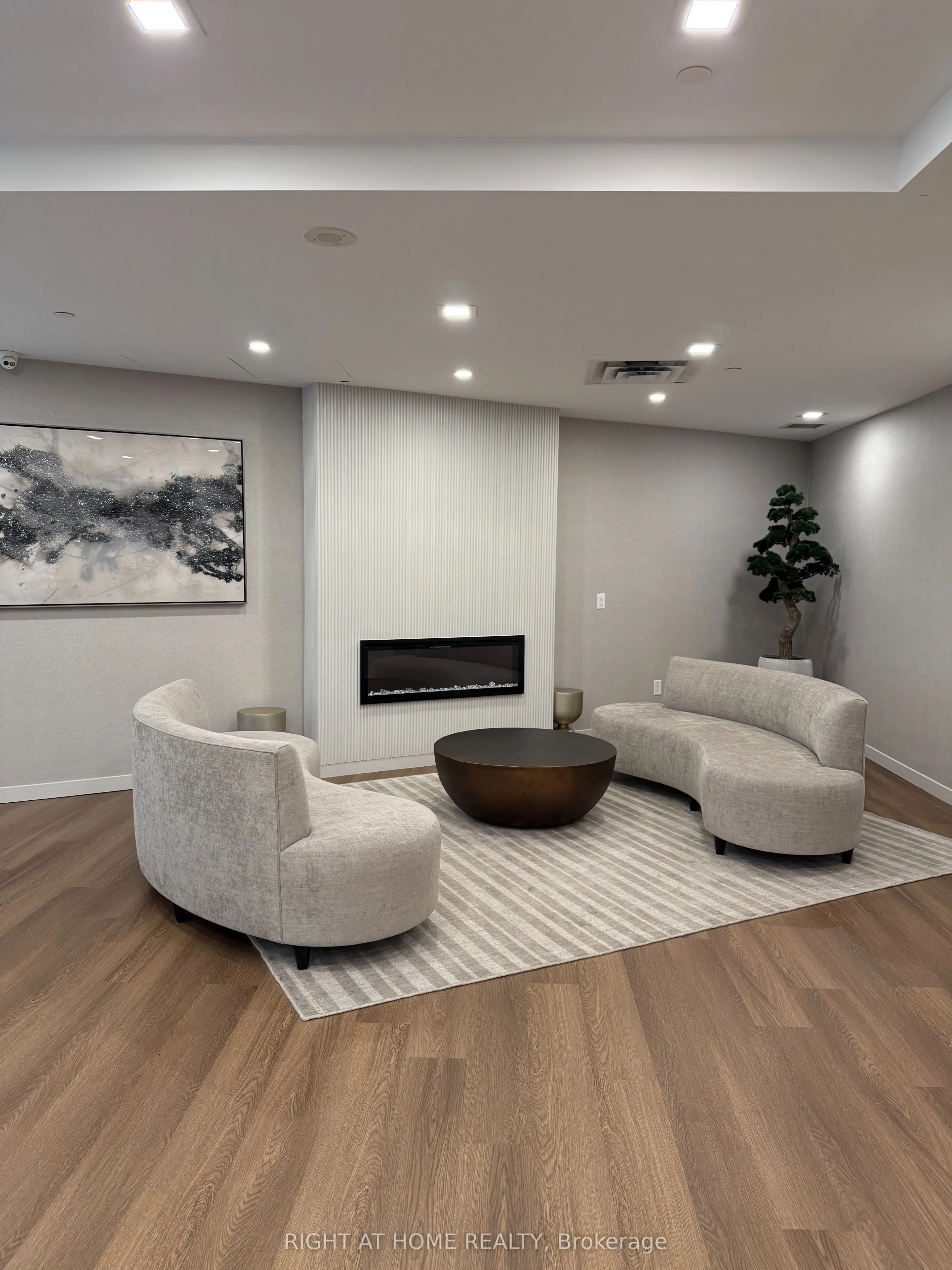 3 Michael Power Place, #2408