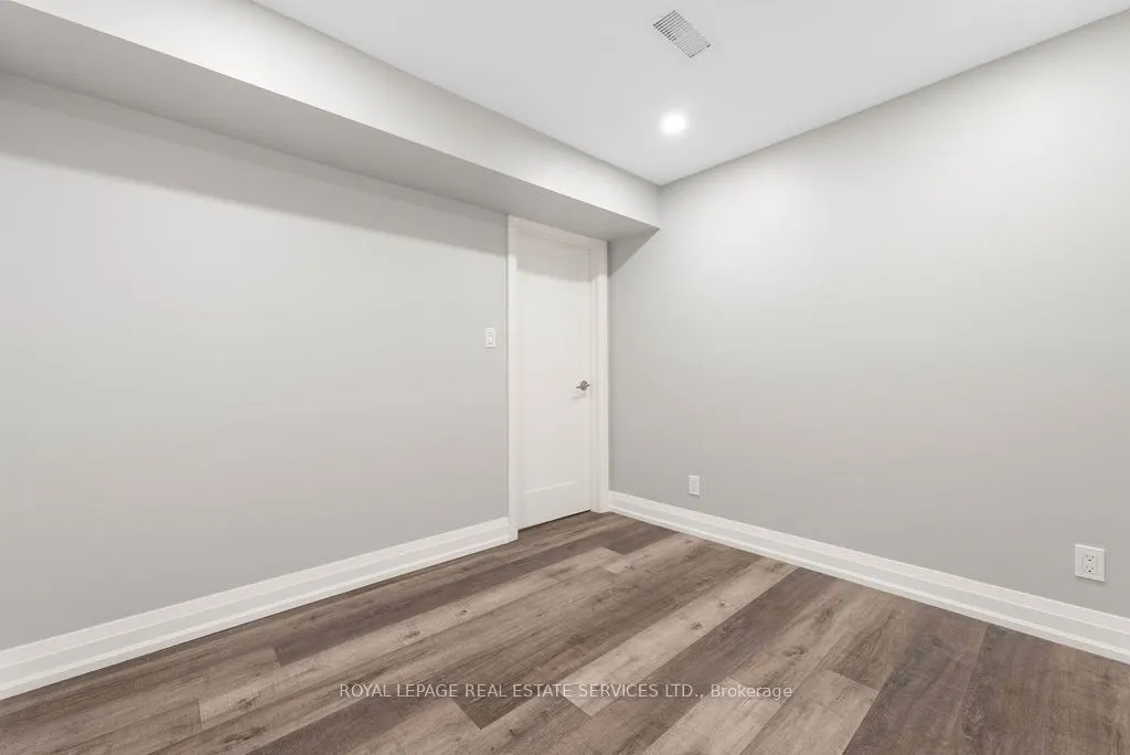 143 Speyside Drive