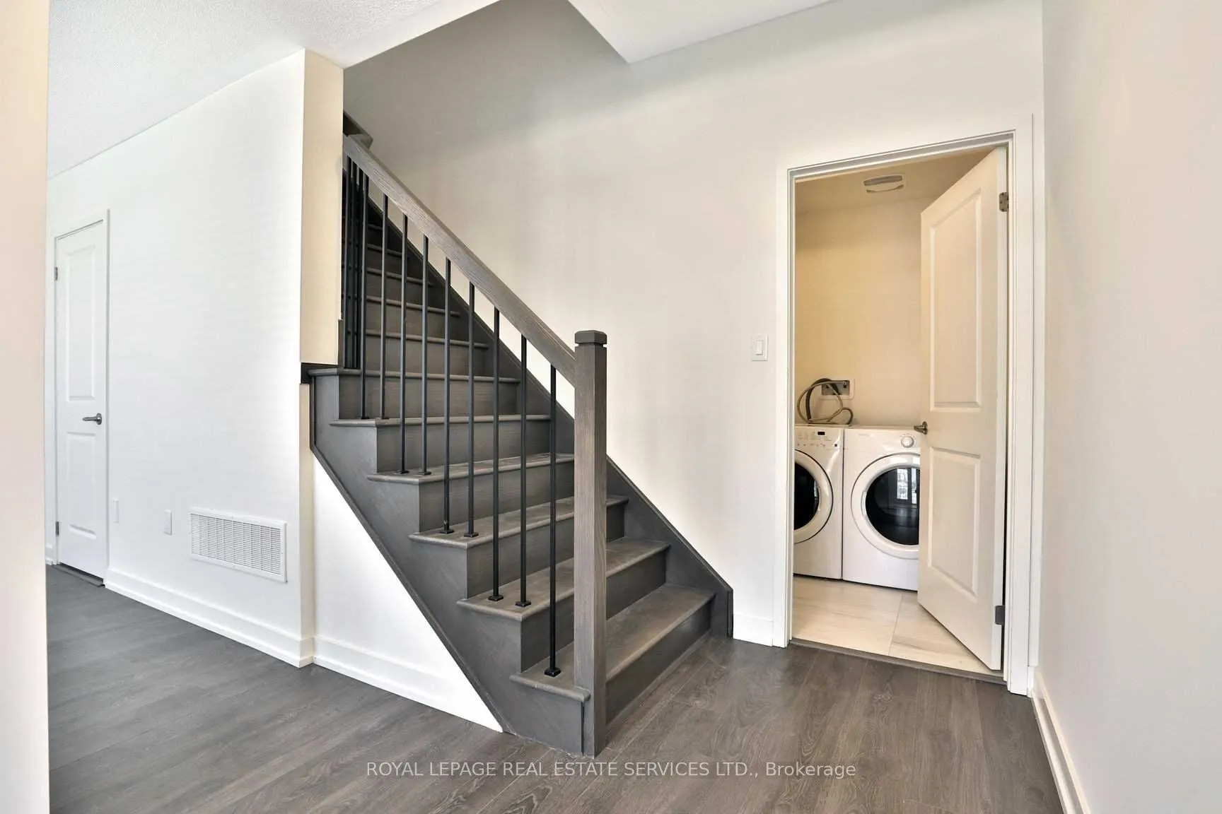3191 Ernest Appelbe Boulevard