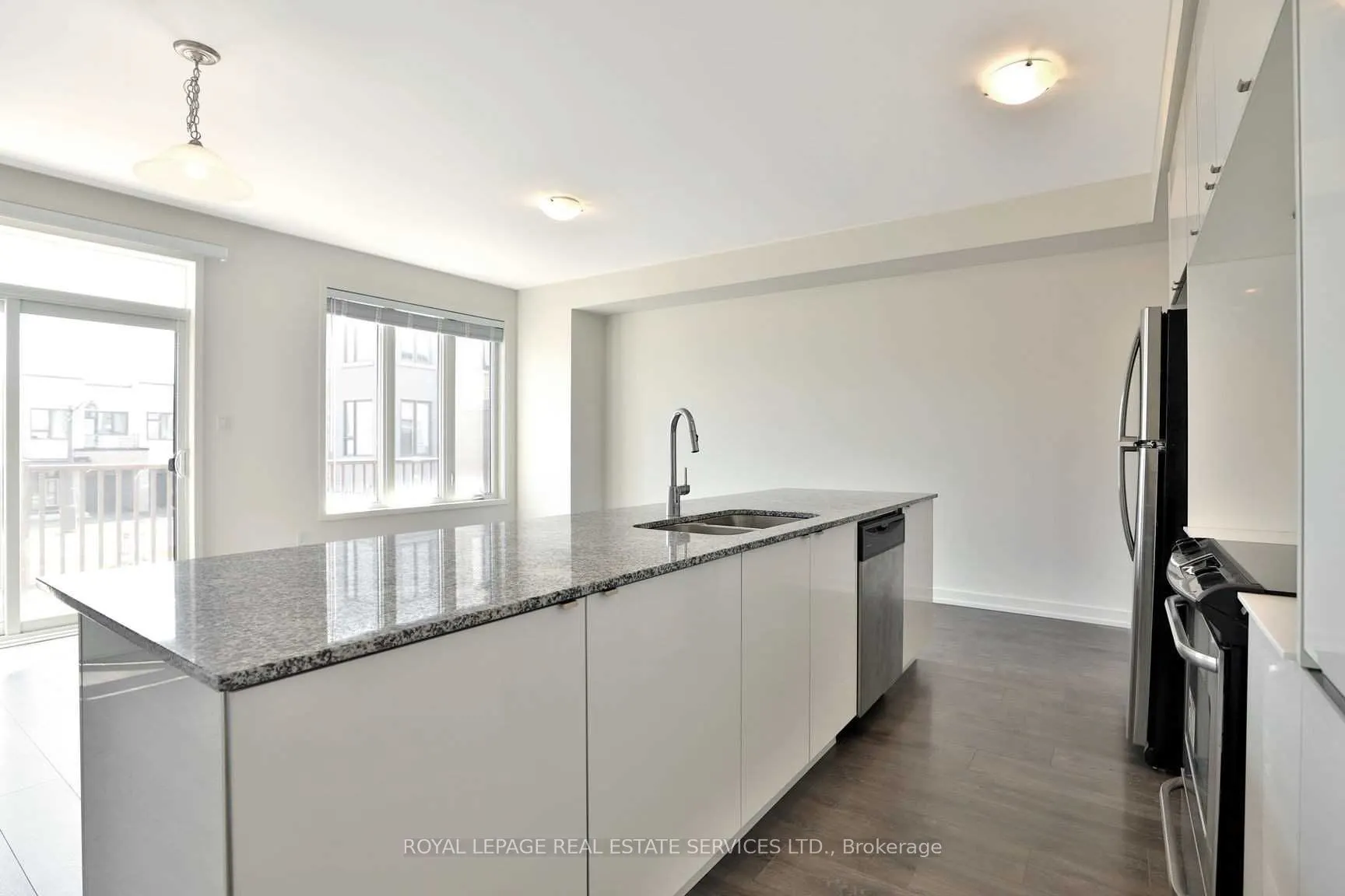 3191 Ernest Appelbe Boulevard