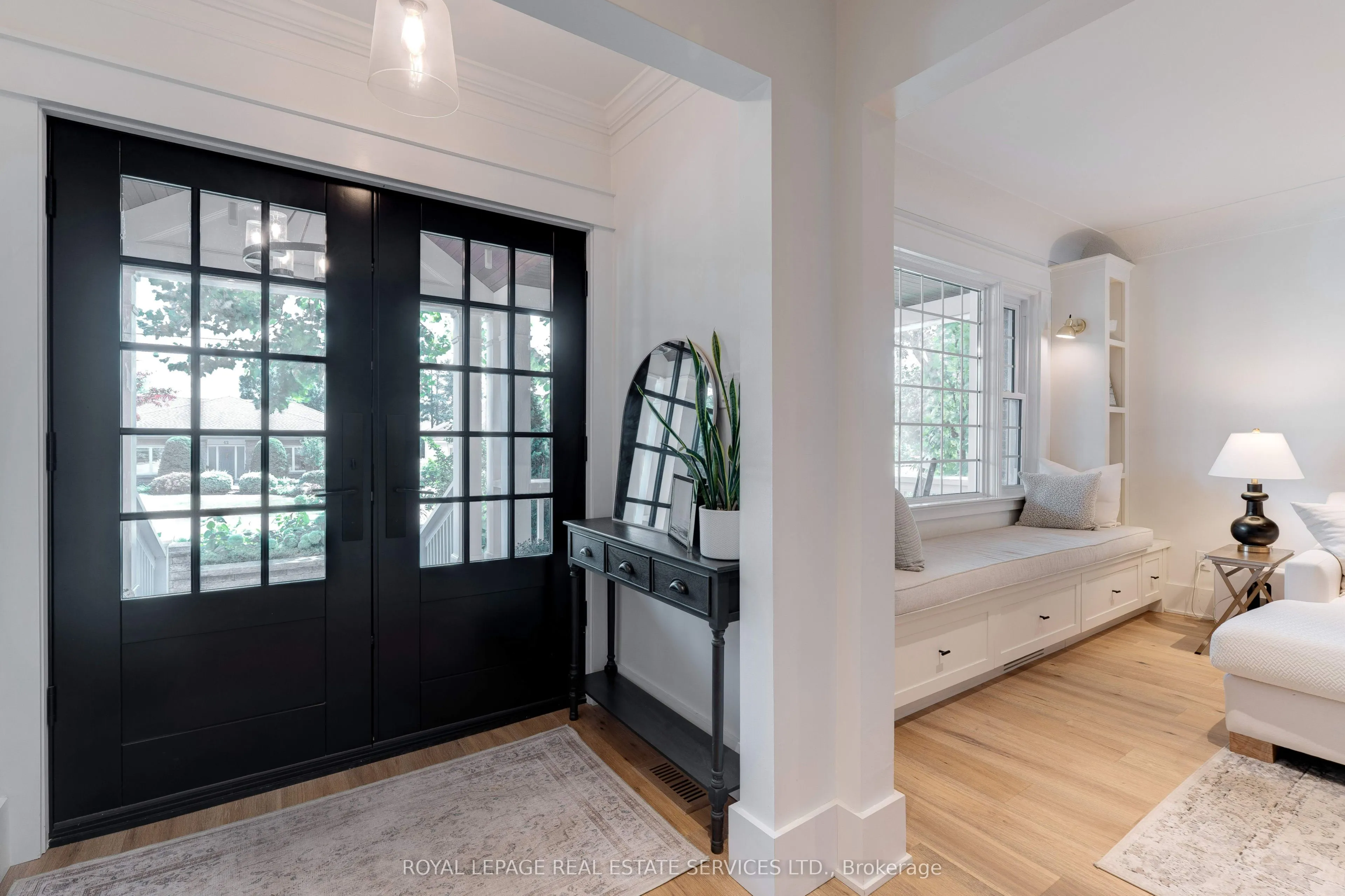 41 Fairwood Place E