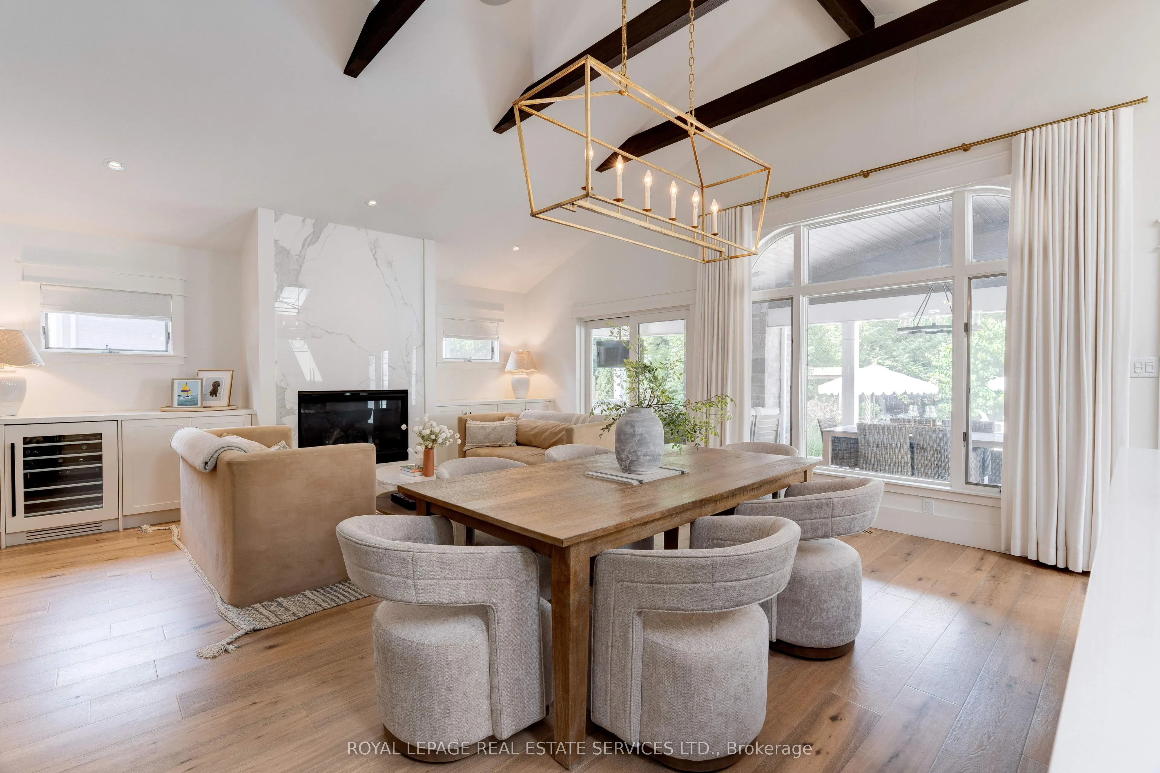 41 Fairwood Place E