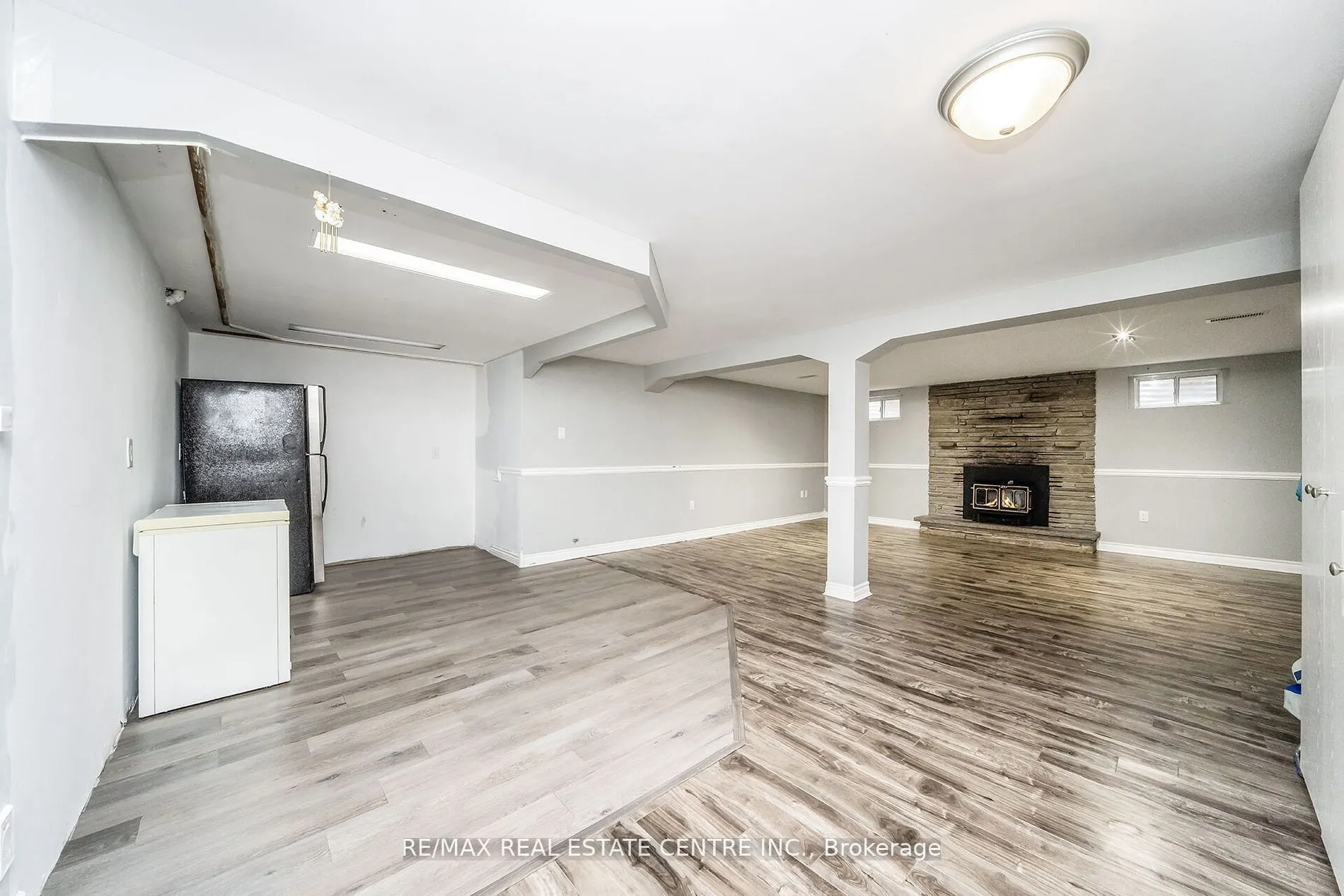 9 Watson Crescent