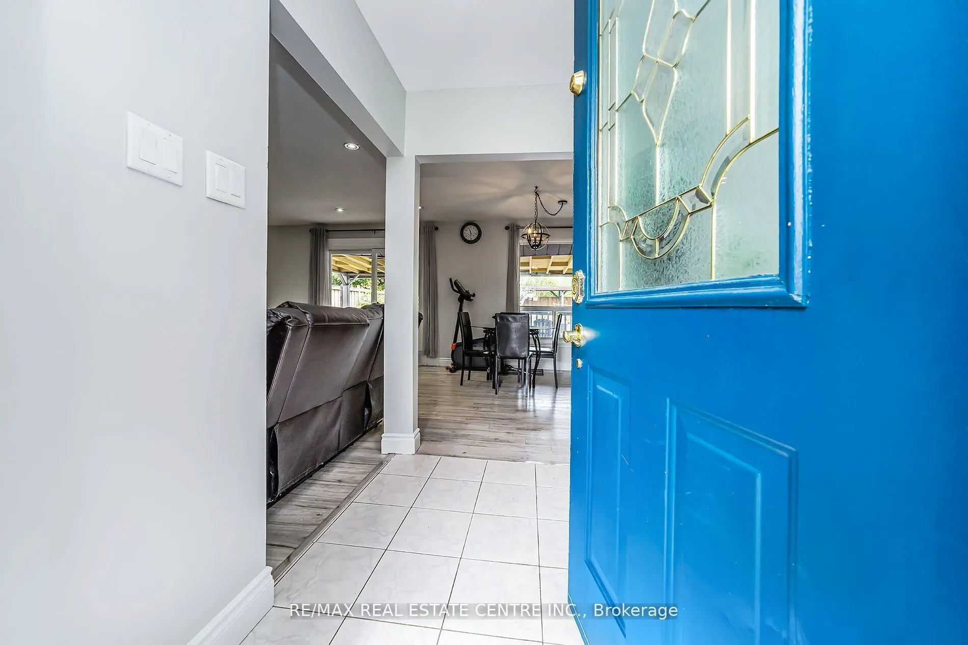 9 Watson Crescent
