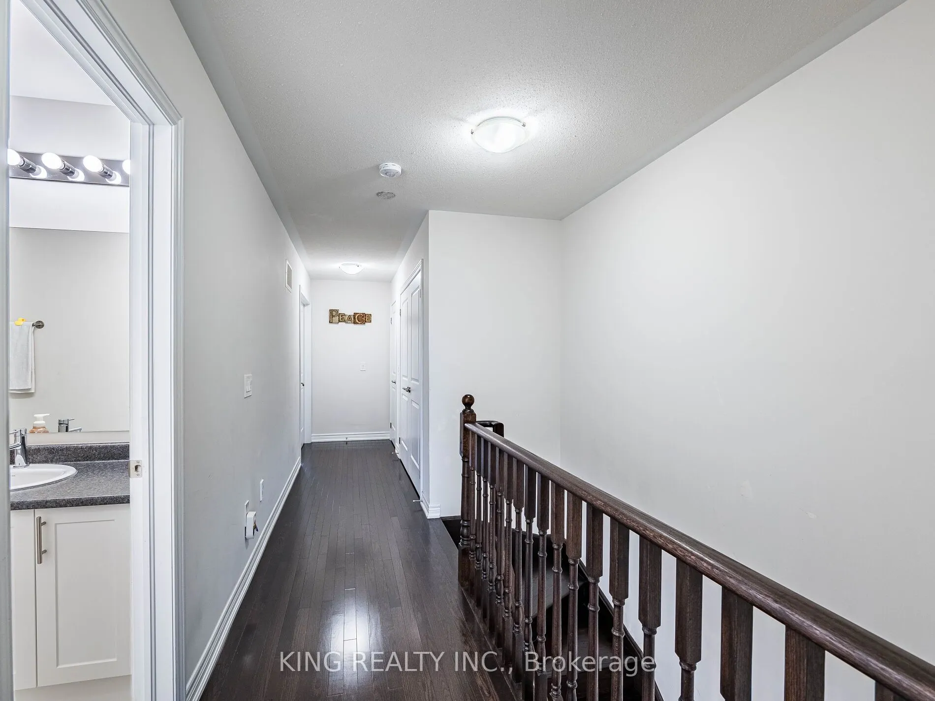 18 Ledger Point Crescent