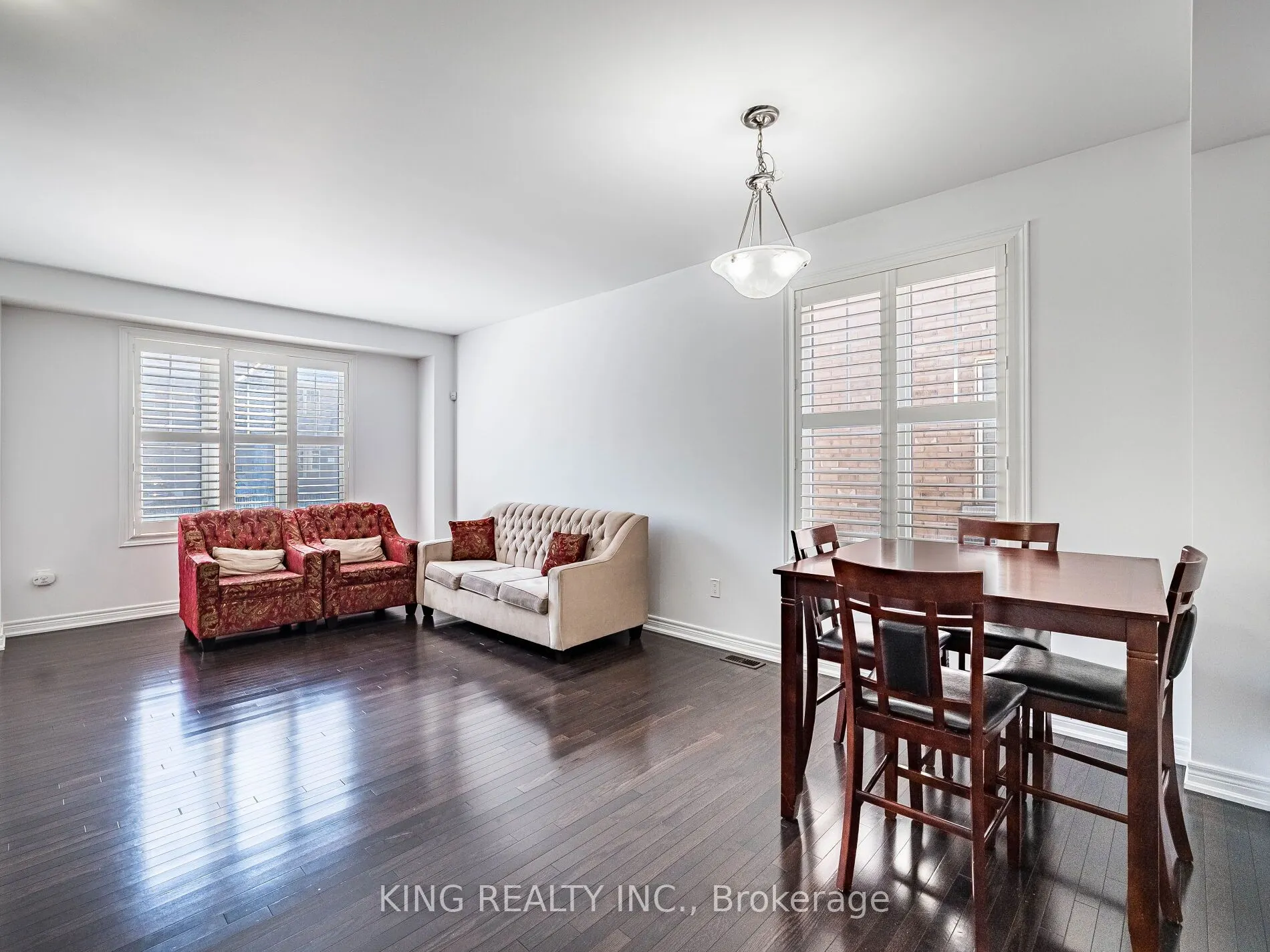18 Ledger Point Crescent