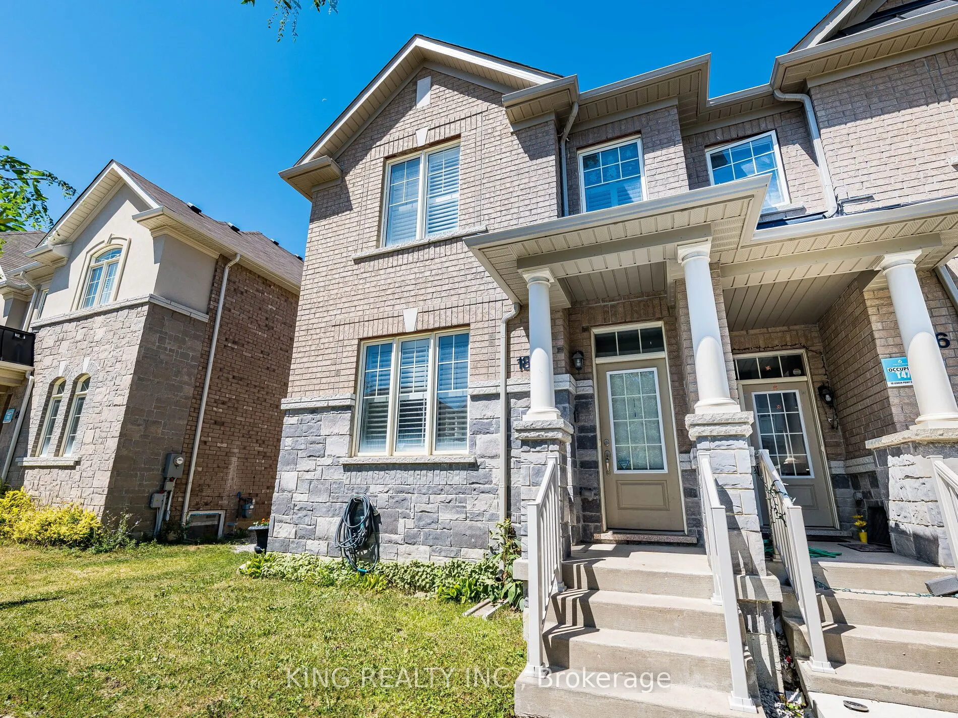 18 Ledger Point Crescent