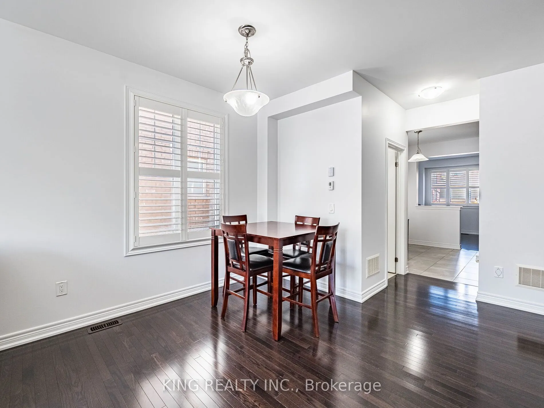 18 Ledger Point Crescent