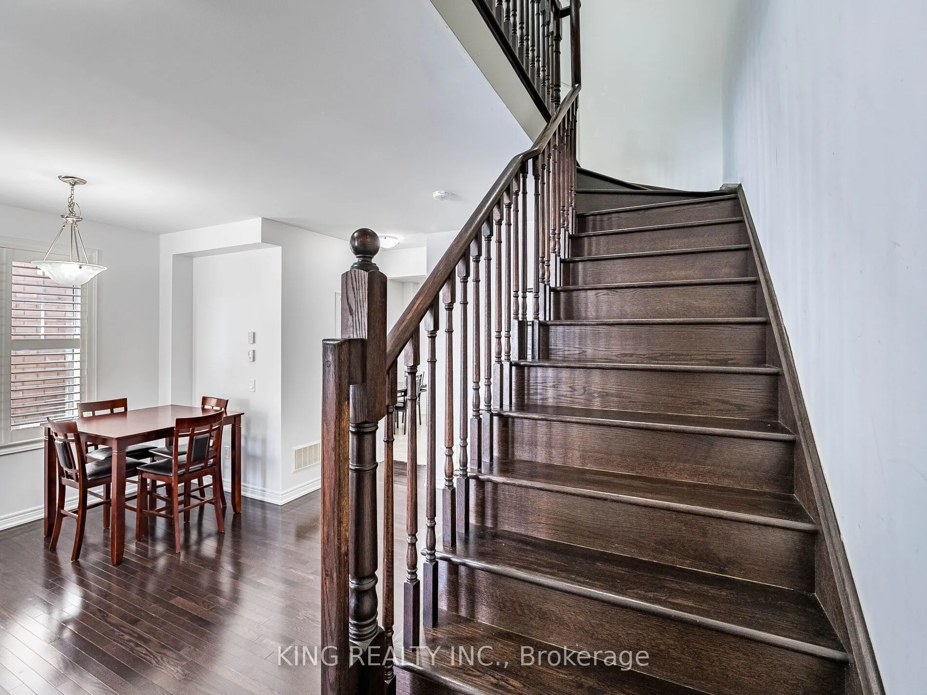 18 Ledger Point Crescent