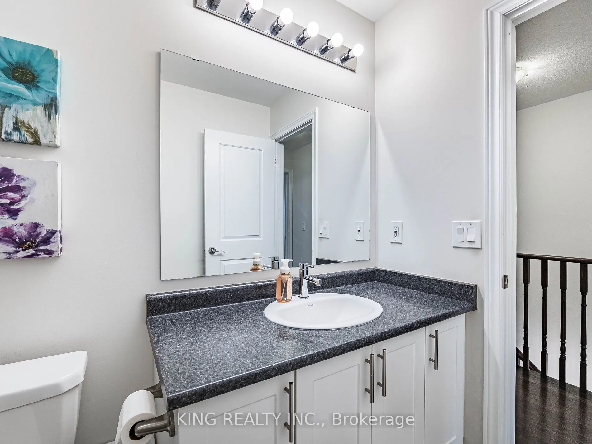 18 Ledger Point Crescent