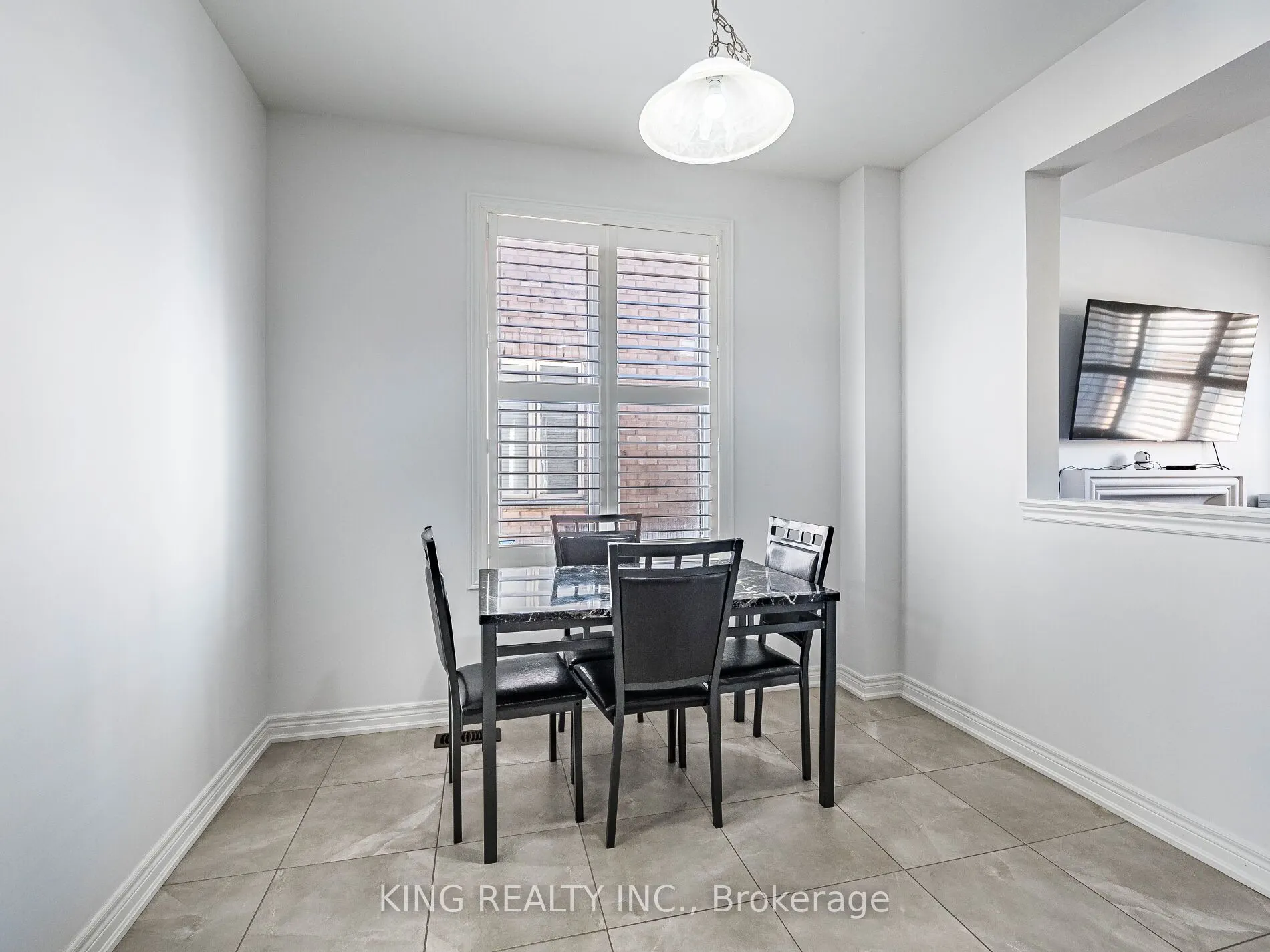 18 Ledger Point Crescent
