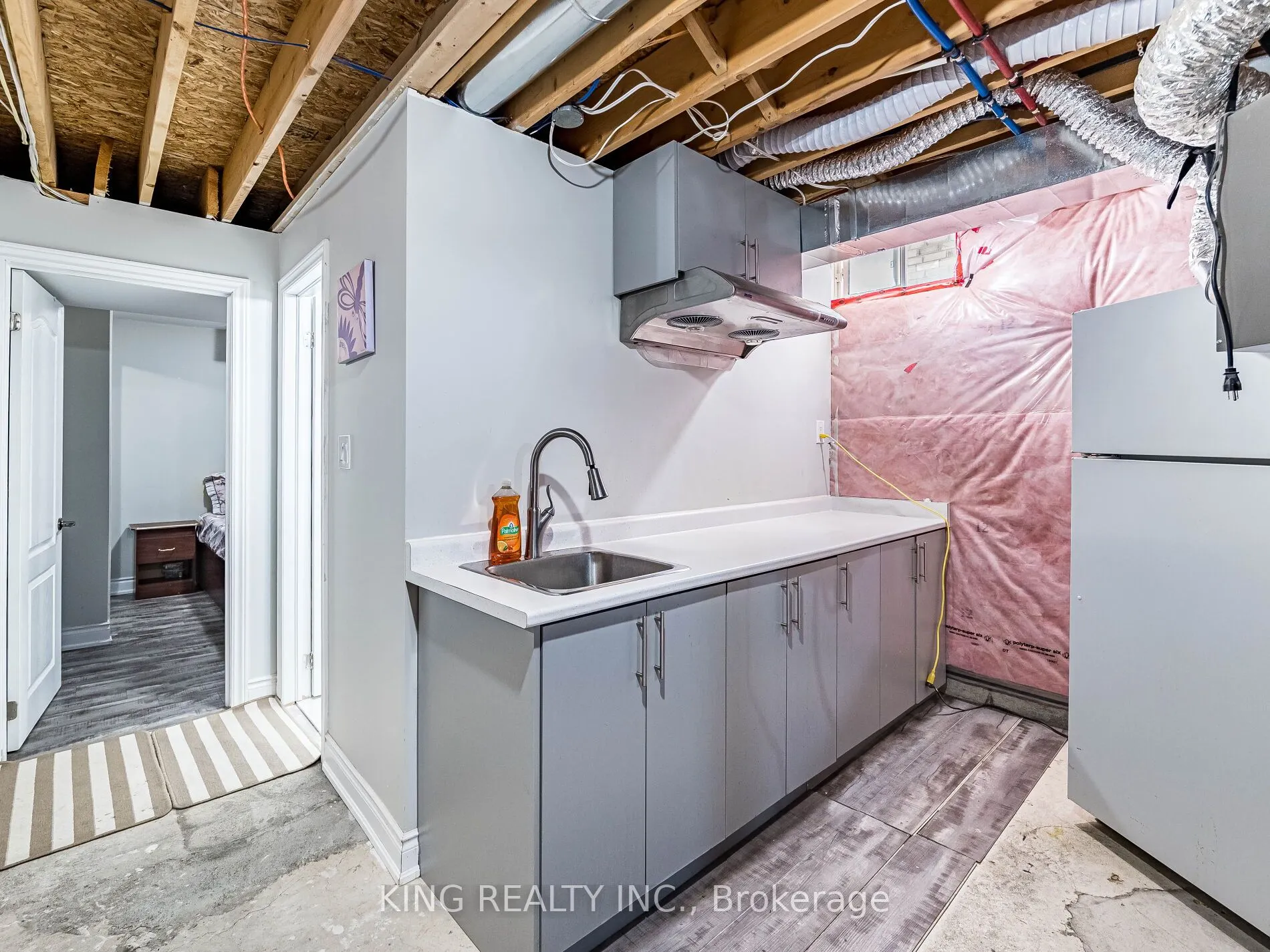 18 Ledger Point Crescent