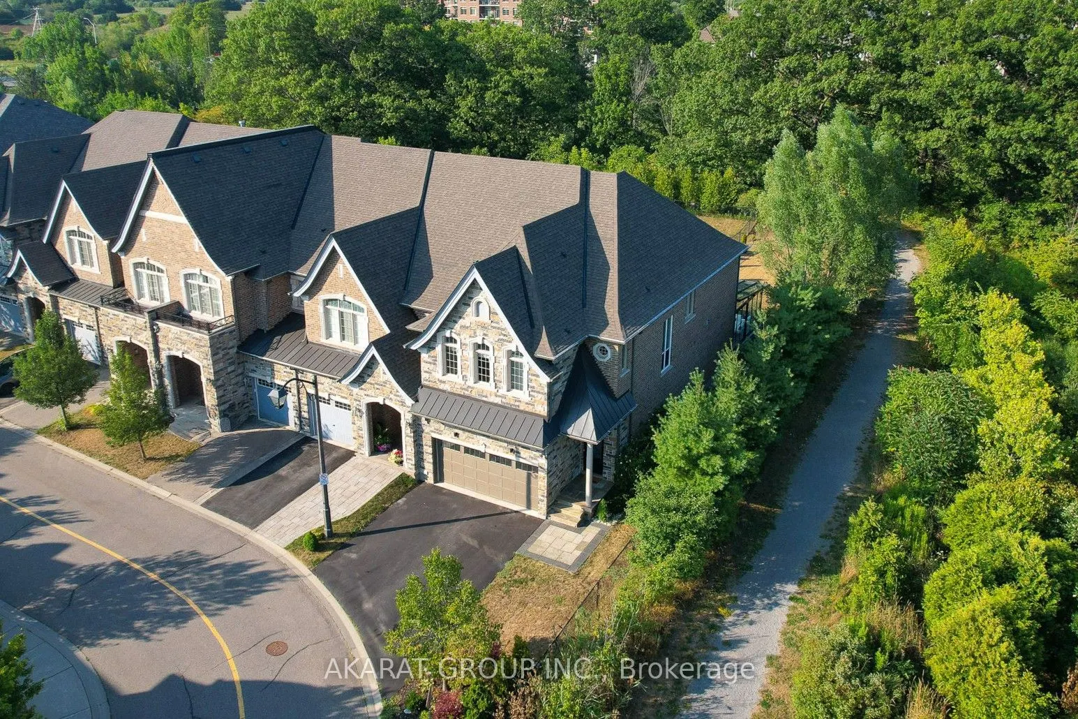 2449 Village Common