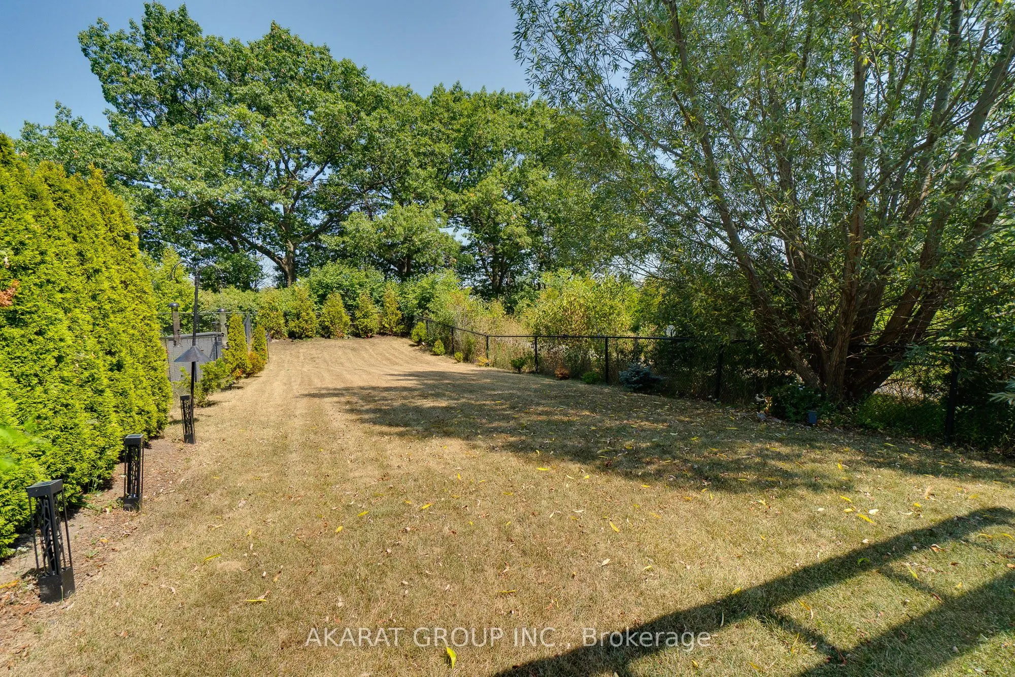 2449 Village Common