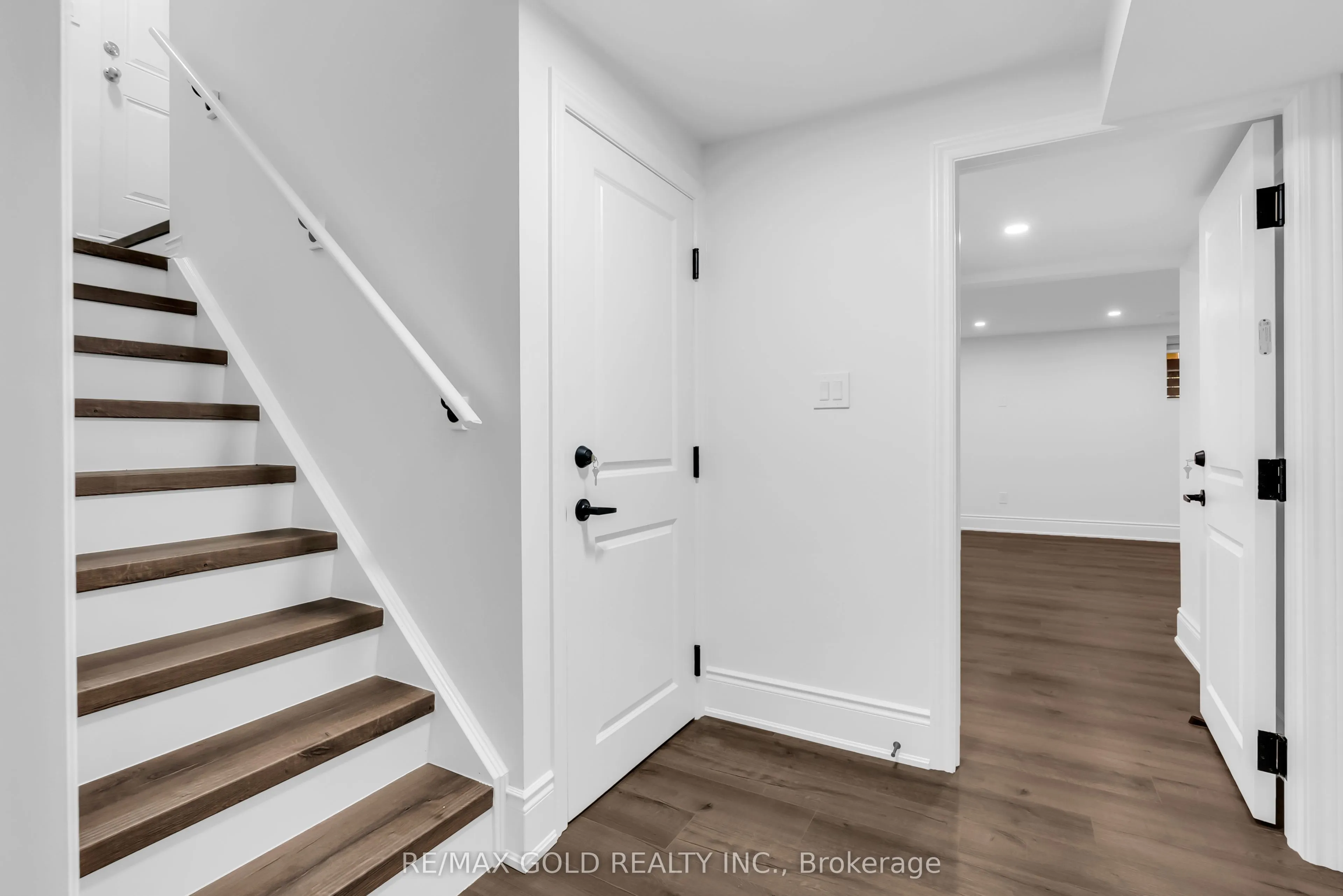 403 Mcjannett Avenue, #Basement