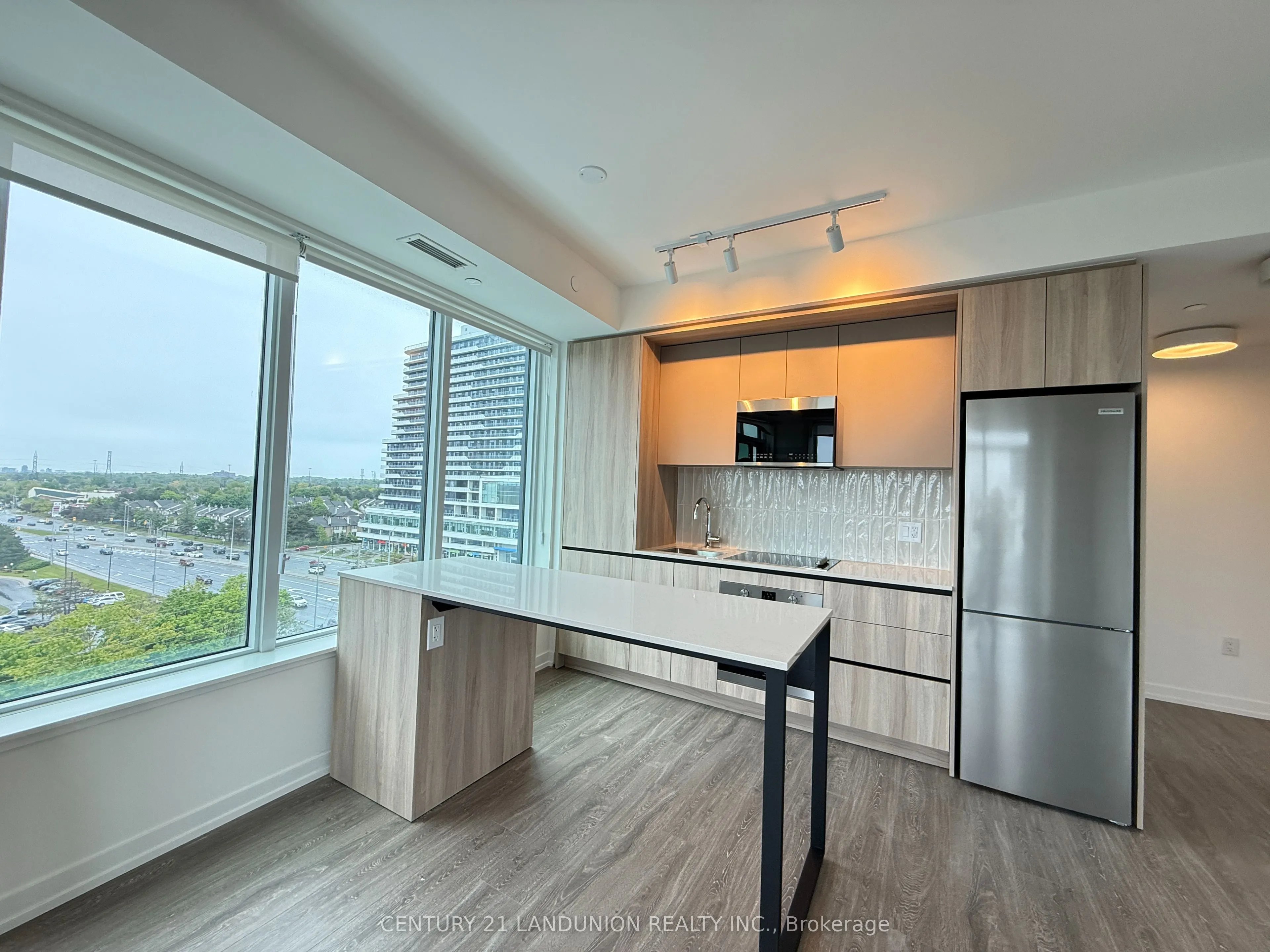 2485 Eglinton Avenue W, #917