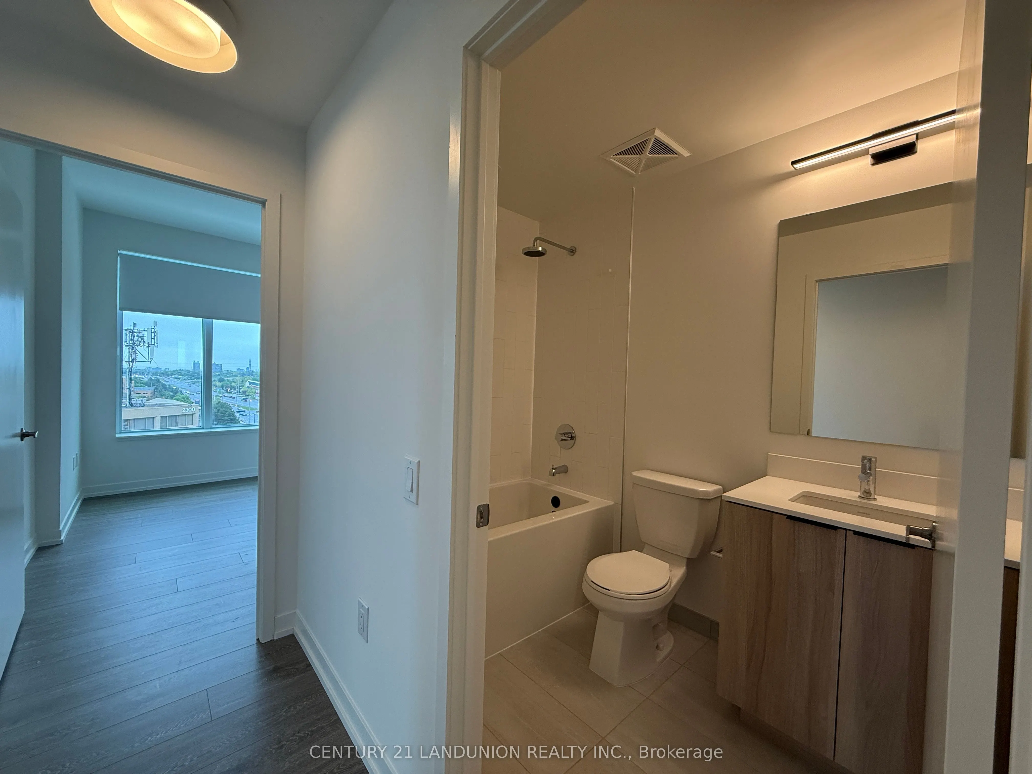 2485 Eglinton Avenue W, #917
