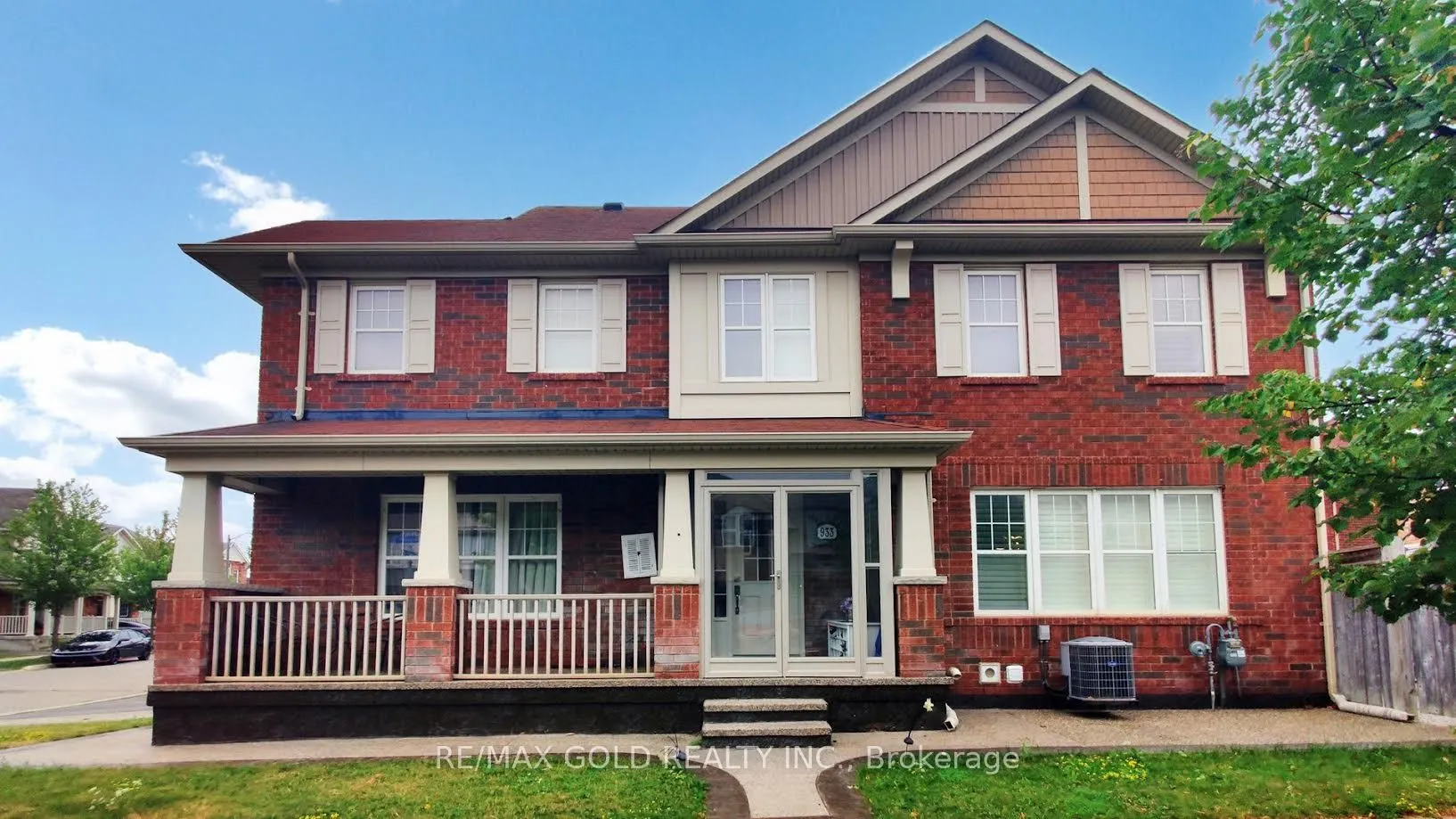 933 Raftis Crescent